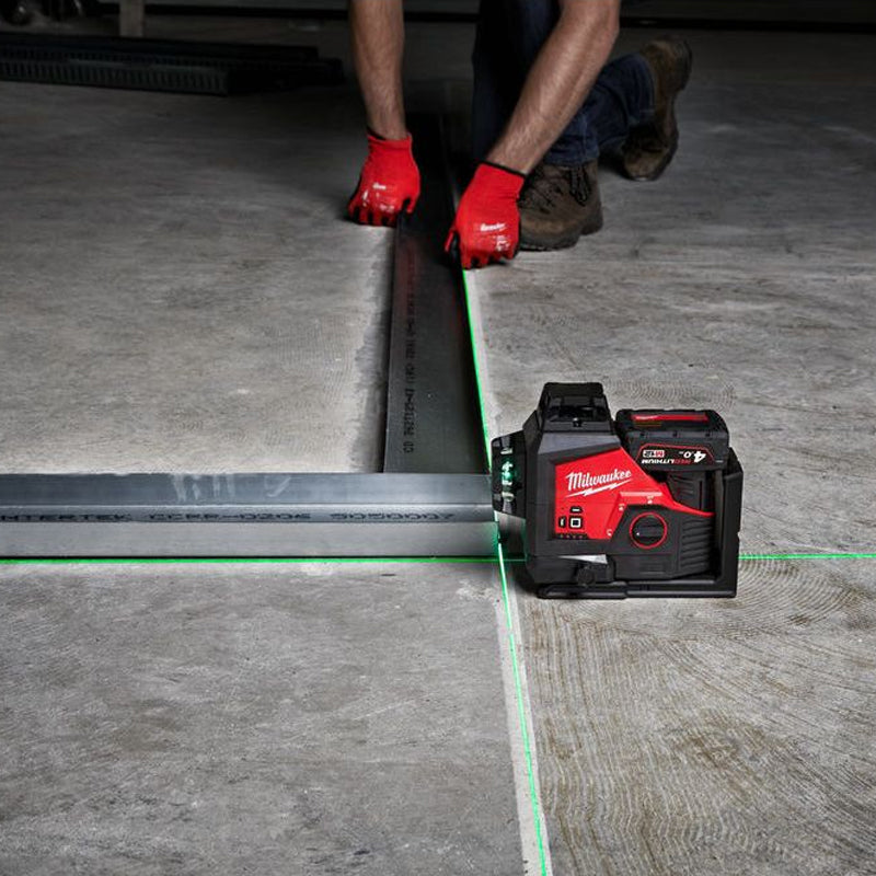 Nivelă laser 12V, fascicul verde, 3 planuri, Milwaukee M12 3PL-401C, cod 4933478102, 1 x acumulator M12 B4, 1 x încărcător C12 C, Kitbox