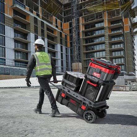 Cutie PACKOUT™ cu roți Milwaukee, cod 4932478161 - BIG STORE (Dynamic Tools SRL)