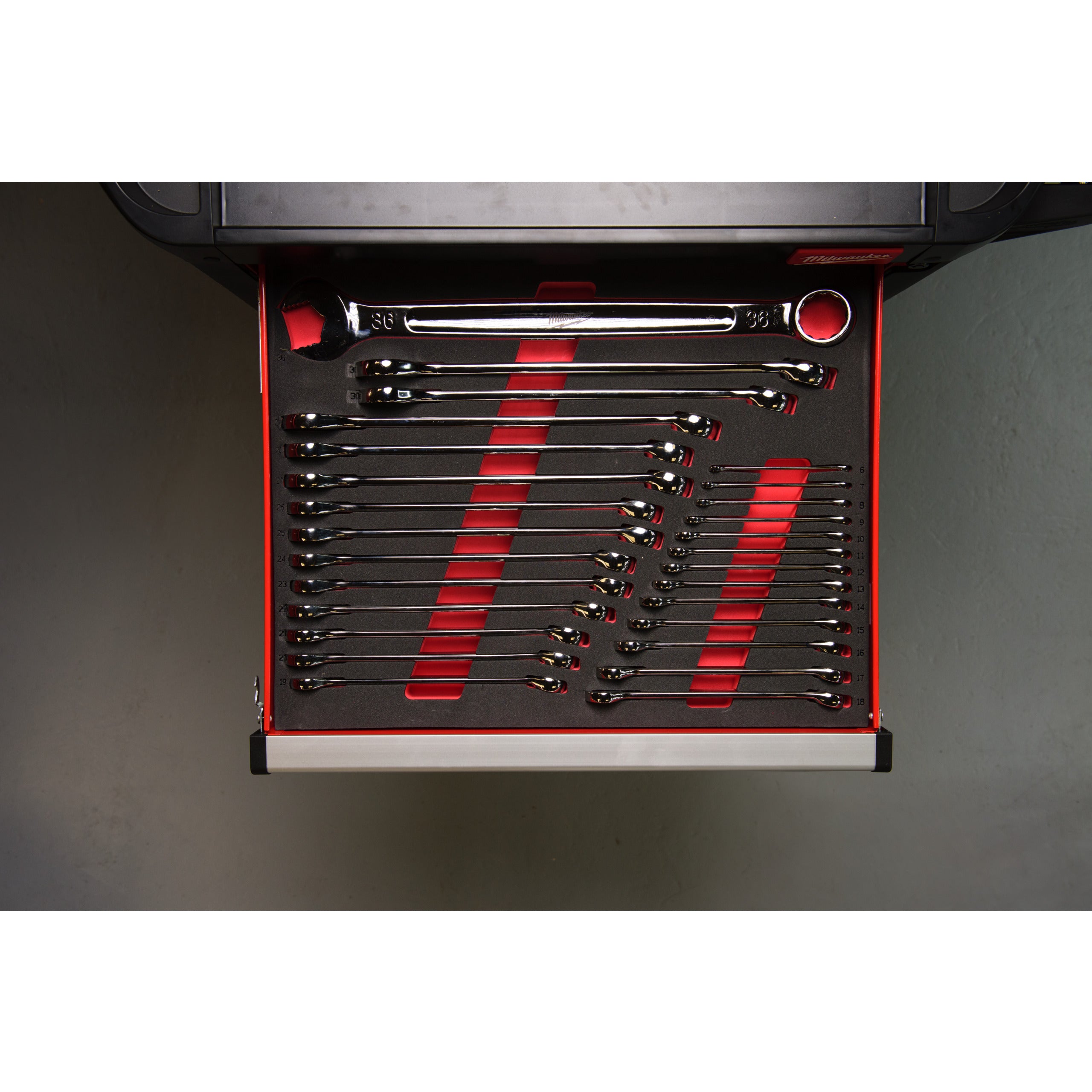 Inserție din spumă pentru dulap metalic TOOLGUARD™ chei fixe combinate MAX BITE™ Milwaukee Maxbite Metric Combination Spanner Foam Set - 27 pcs, cod 4932493247