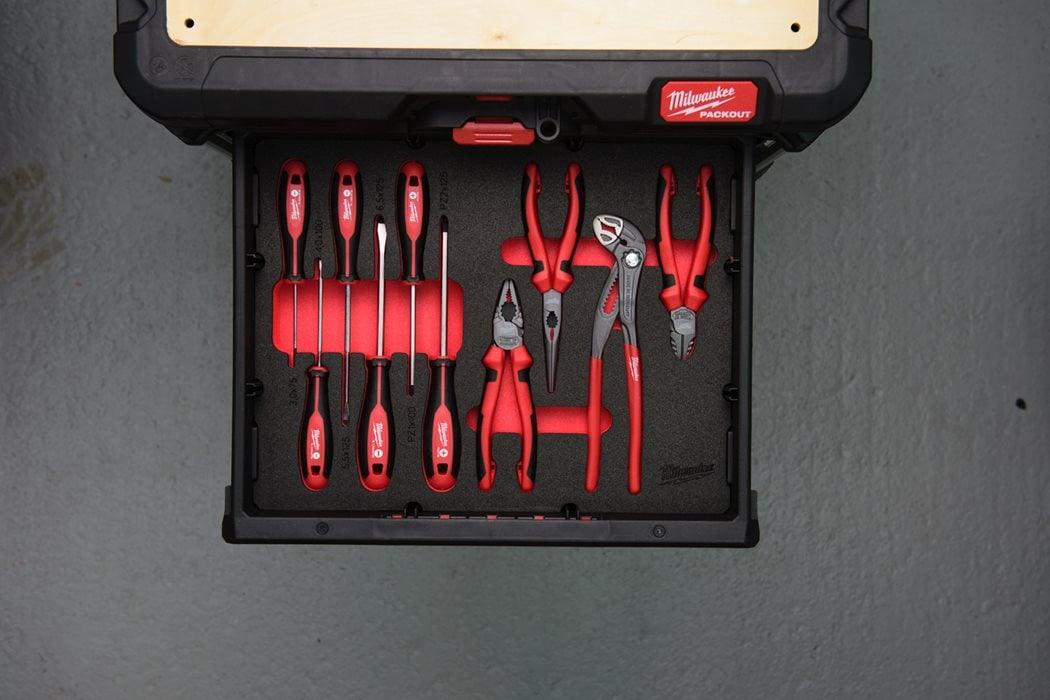 Inserție din spumă pentru PACKOUT Milwaukee cu 10 șurubelnițe și clești, cod 4932493638 - BIG STORE (Dynamic Tools SRL)