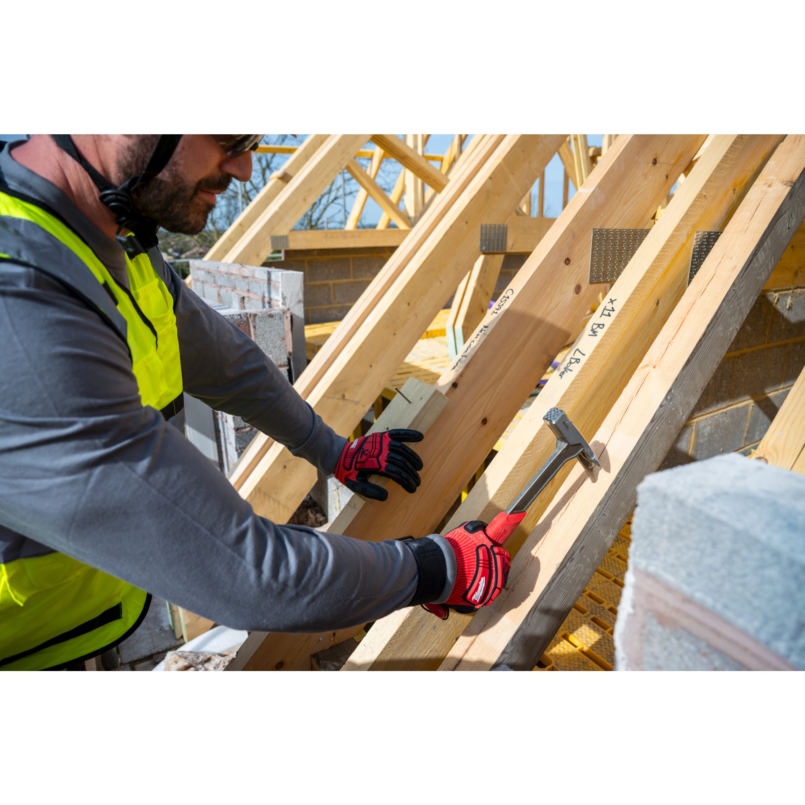Ciocan pentru acoperiș Milwaukee Roofing Hammer 750g, cod 4932493655