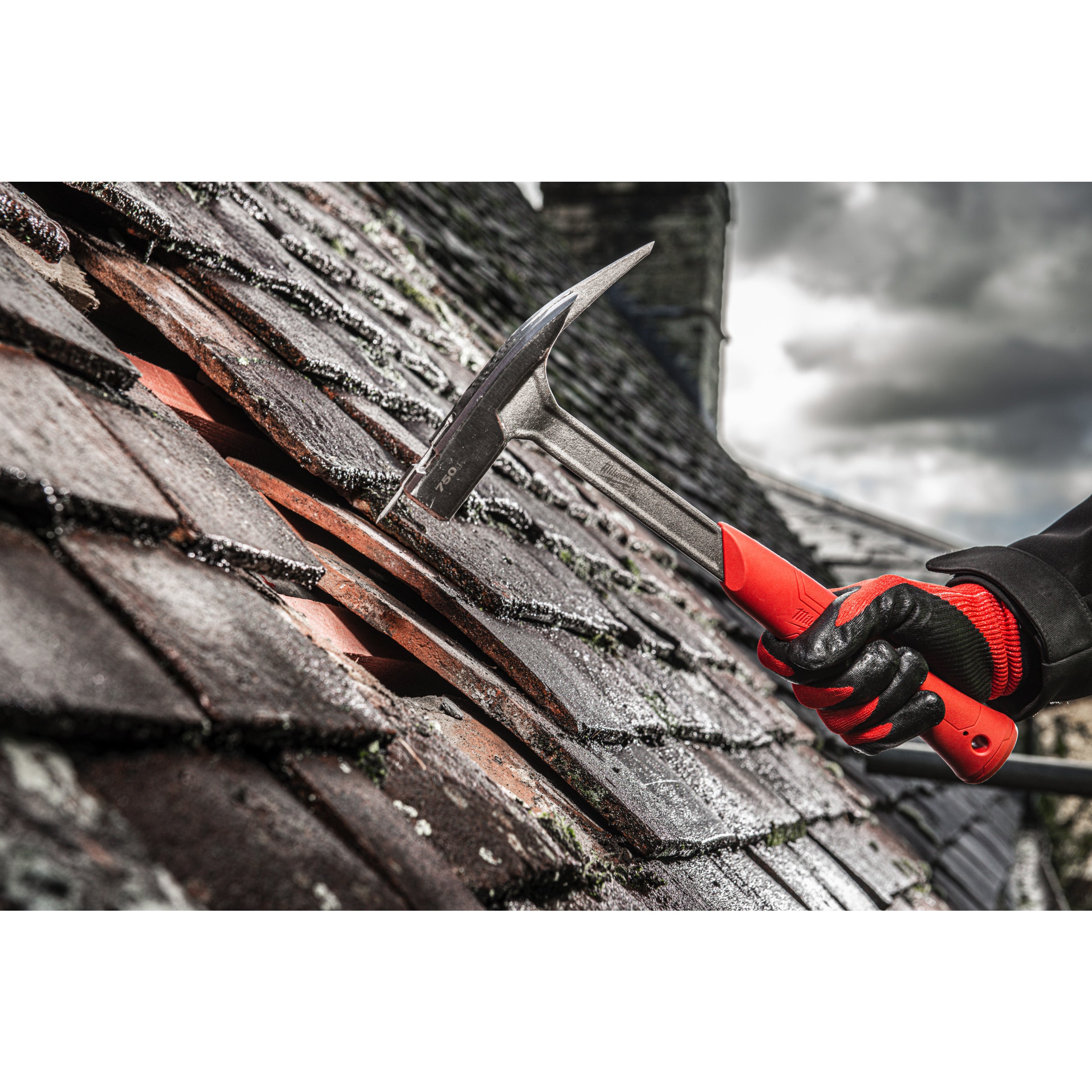 Ciocan pentru acoperiș Milwaukee Roofing Hammer 750g, cod 4932493655