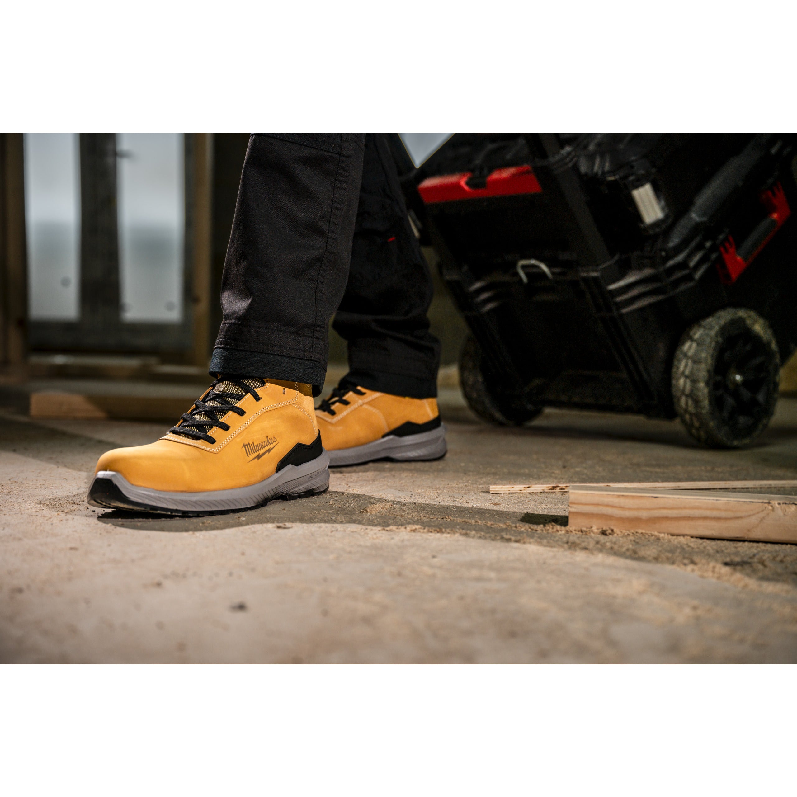 Ghete bej de protecție Flextred™ S3S 1M171311 ESD FO SR Milwaukee FXT S3S 1M171311 ESD FO SR 45, cod 4932493749