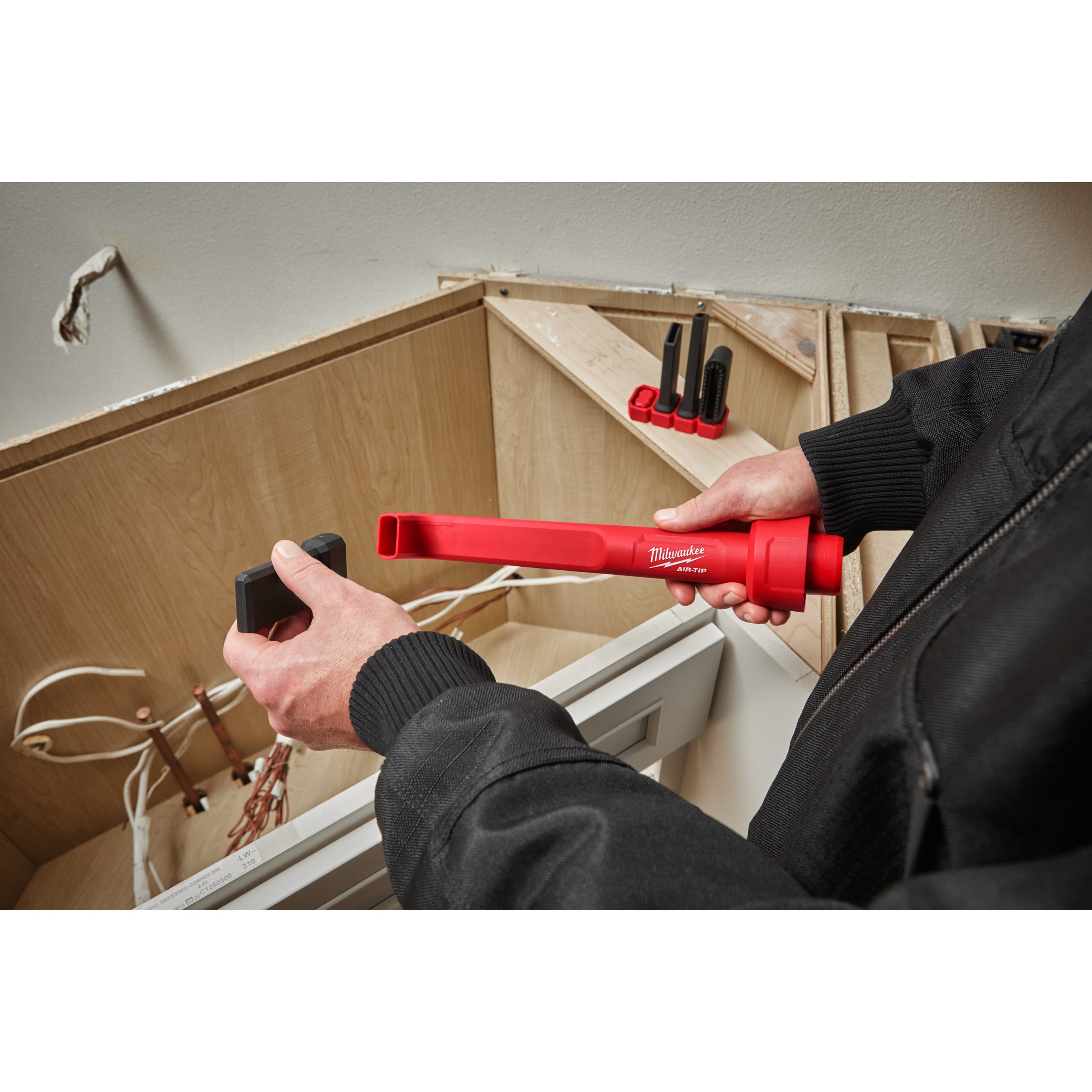 Atașament AIR-TIP™ pentru aspirator AIR-TIP™ Cap lung de aspirare la unghi drept, 4 în 1 Milwaukee AT-12, cod 4932498021