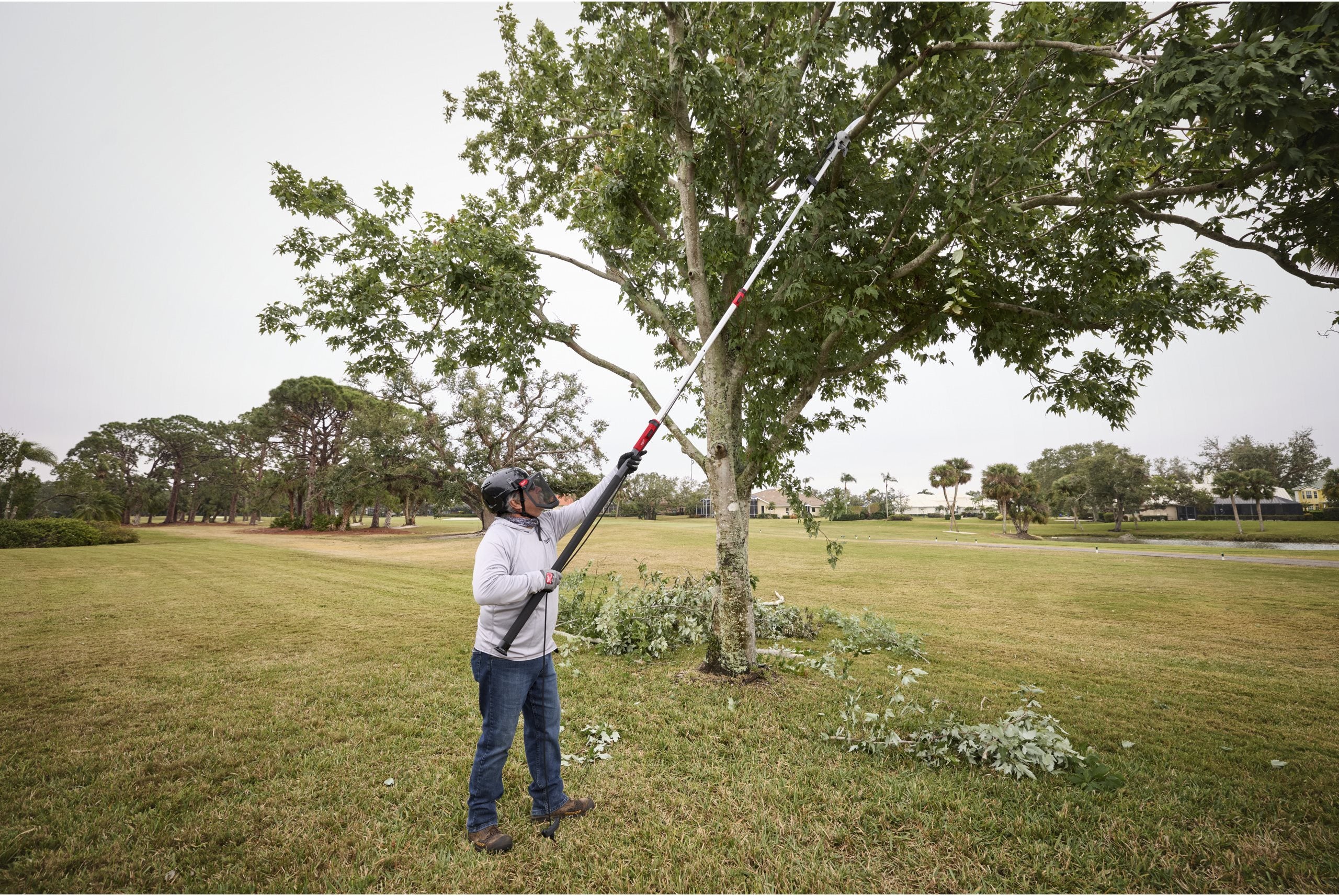 Fierăstrău-foarfecă de crengi Milwaukee 2-in-1, telescopic, 180mm, cod 4932498626
