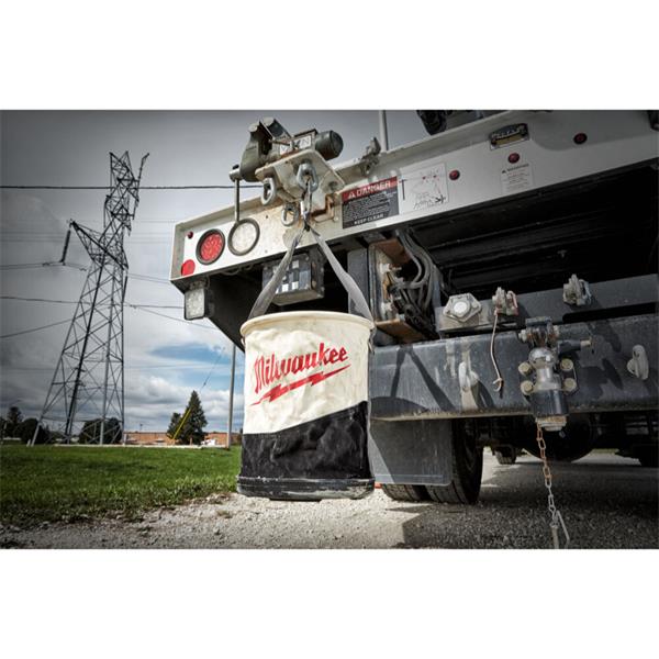 Geantă de scule textilă Milwaukee cu carabină și buzunare pentru lucrători linii electrice aeriene de înaltă tensiune, cod 4932498657