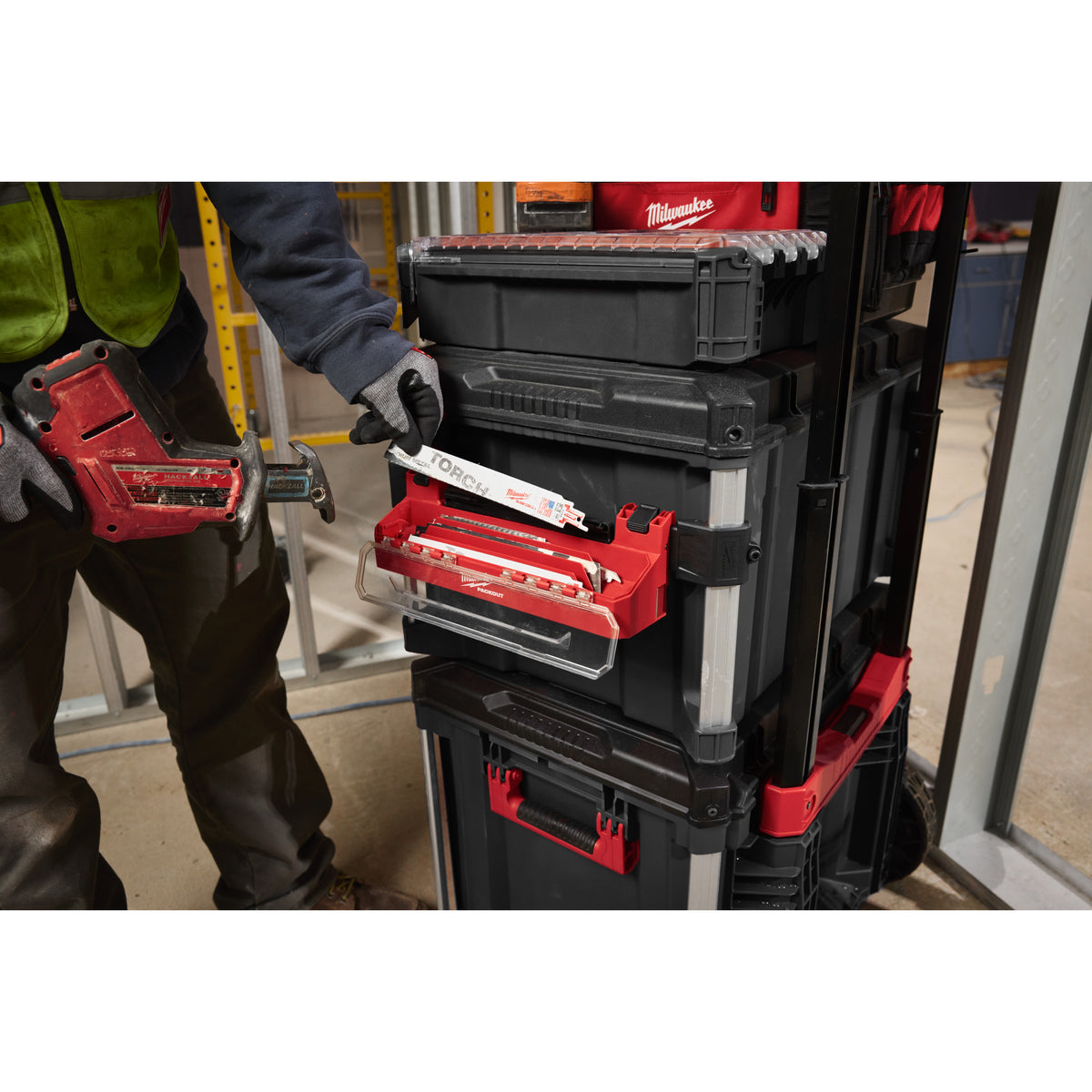 Suport lateral PACKOUT™ Accesoriu pentru cutia de scule PACKOUT™ Milwaukee Packout Tool Box Accessory Case Attachment, cod 4932500150