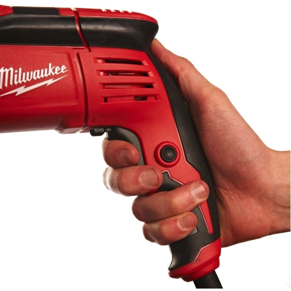 Mașină de găurit cu percuție cu 2 viteze, 1020 W Milwaukee PD2E24R, cod 4933419595