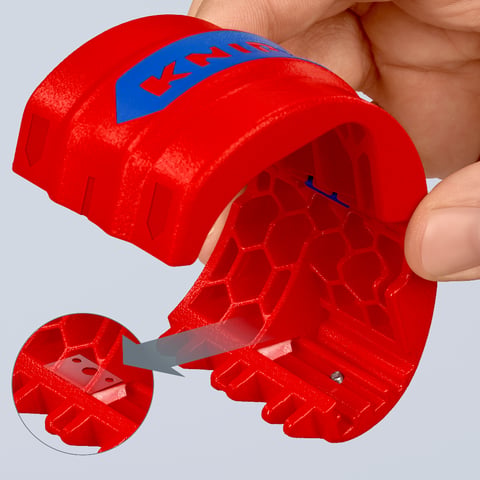 Tăietoare de țevi din plastic și manșoane de etanșare KNIPEX BiX®, cod 902210BK