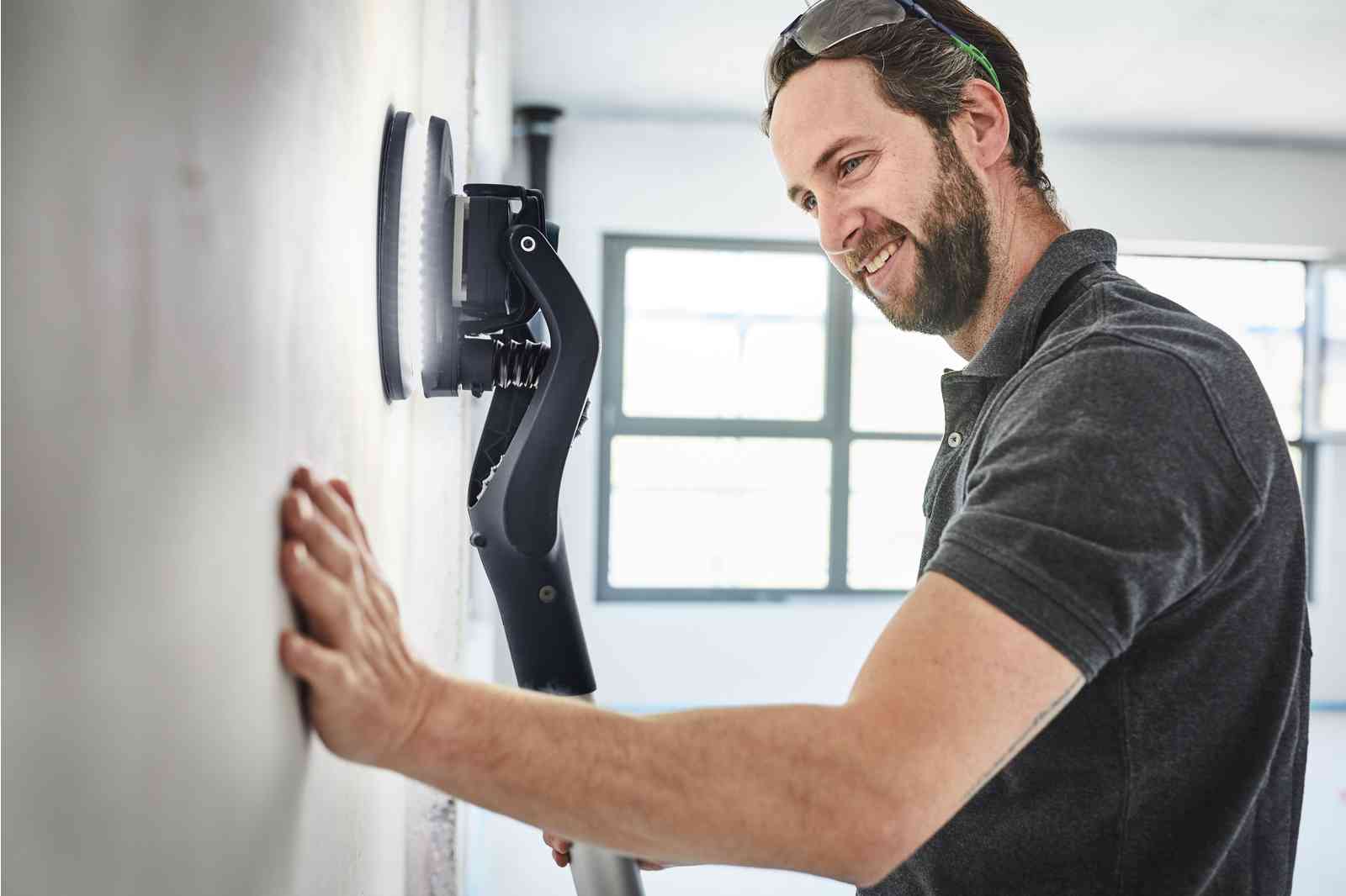 Șlefuitor de pereți cu braț telescopic Festool PLANEX LHS 2 225 EQI-Plus, cod 575990 + CADOU: 1 x set foi abrazive 205656 + 1 x set foi abrazive 205662 - BIG STORE (Dynamic Tools SRL)
