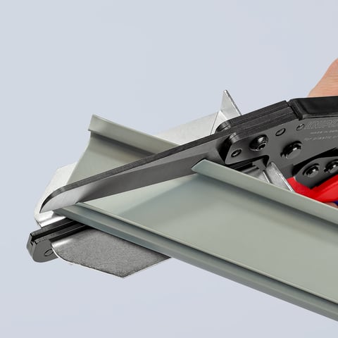Foarfecă pentru PVC și jgheaburi de cabluri KNIPEX 950221