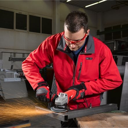 Polizor unghiular 125 mm 1000 W cu mâner anti-vibrații Milwaukee AGV10-125EK, cod 4933451222