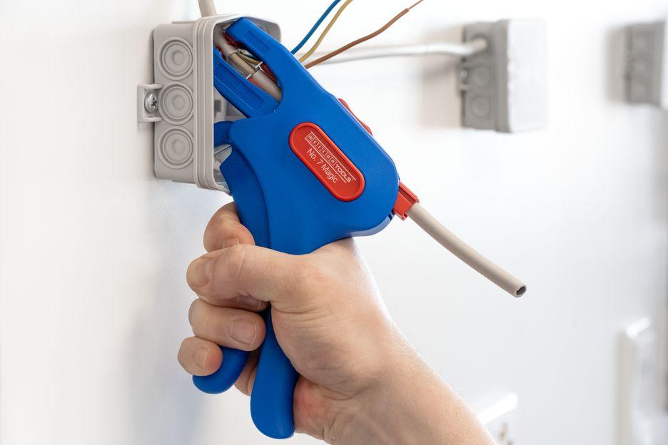 Clește de dezizolare Nr,7 Magic Weicon, cod 51000007 - BIG STORE (Dynamic Tools SRL)