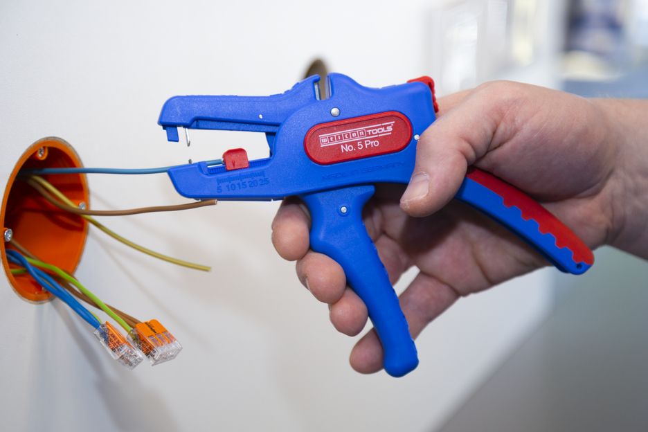 Clește de dezizolat nr. 5 PRO Weicon, cod 51005005 - BIG STORE (Dynamic Tools SRL)