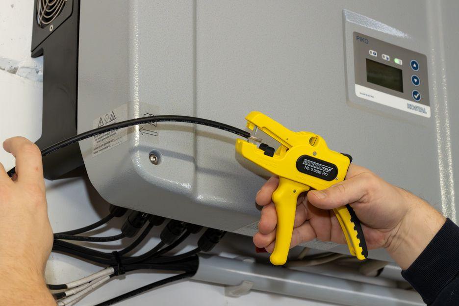 Clește de dezizolat nr. 5 PRO Solar Weicon, cod 51007005 - BIG STORE (Dynamic Tools SRL)