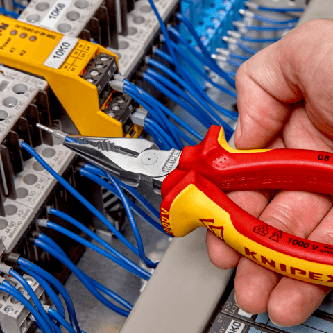 Clește combinat (patent) cu vârf 145 mm, Knipex, cod 0826145 - BIG STORE (Dynamic Tools SRL)