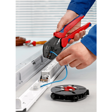 Clește de sertizare Knipex cu magazie pentru adaosuri de schimb, cod 973302 - BIG STORE (Dynamic Tools SRL)