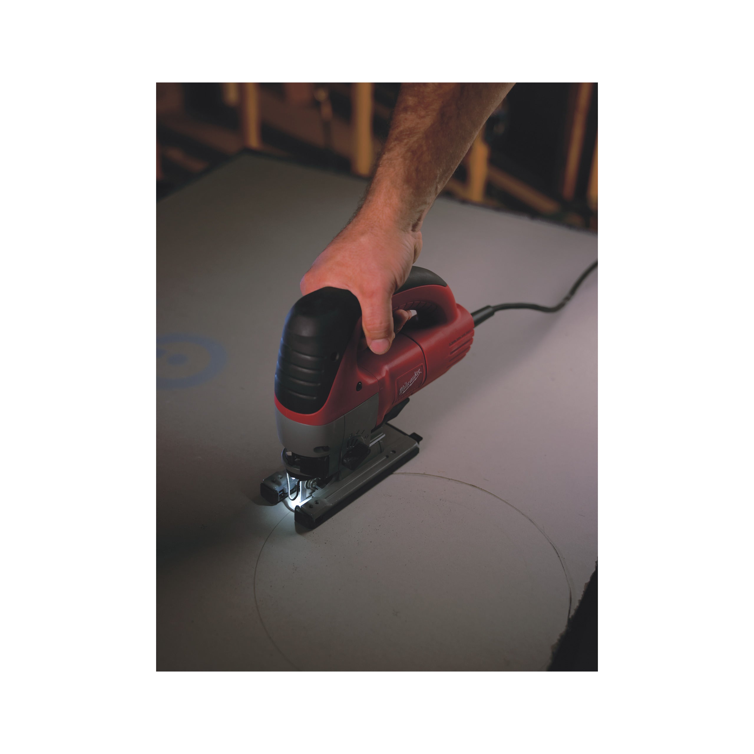 Fierăstrău pendular Heavy Duty, cu mâner superior Milwaukee JSPE 135 TX, cod 4933500568