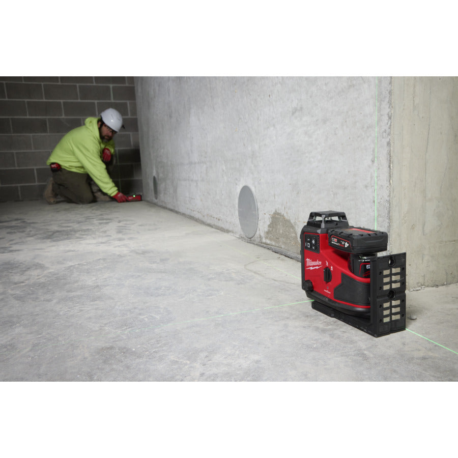 Nivelă laser verde 360° cu 3 planuri Milwaukee M12™ A3PLO-0C, fără acumulator, fără încărcător, 1 x cutie plastic, cod 4933499001