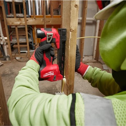 Pistol de capse Milwaukee M12BCST-0 subcompact, pentru fixare cabluri, fără acumulatori, fără încărcător, cod 4933480488