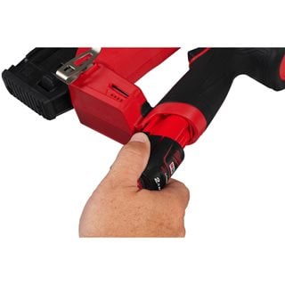 Pistol pentru cuie 18 GA Milwaukee M12 FCN18GS-0X, FUEL™, 1 x cutie HD, cod 4933493354