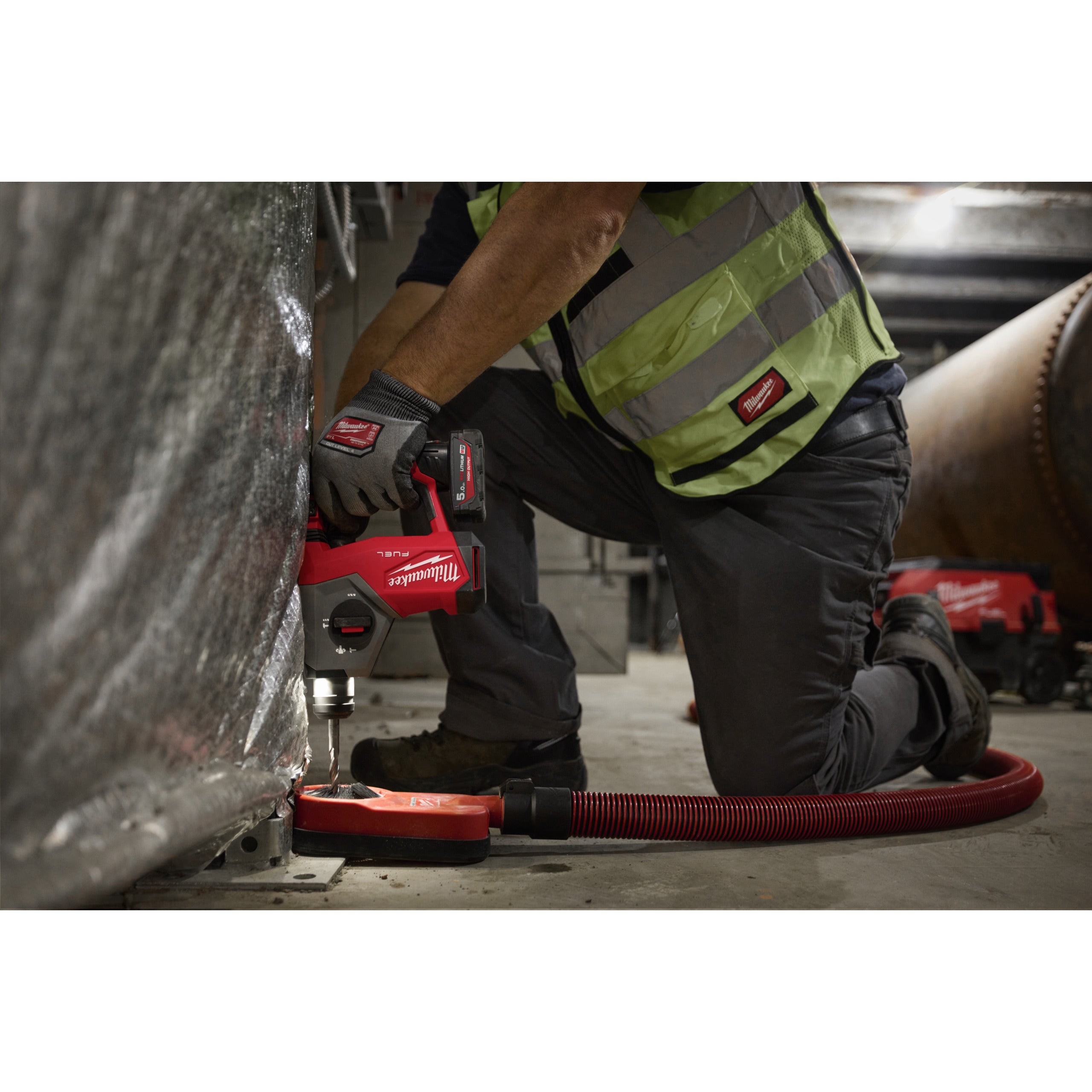 Ciocan rotopercutor SDS-plus Milwaukee M12 FHAC16-502X FUEL™ compact 16 mm, cod 4933499185