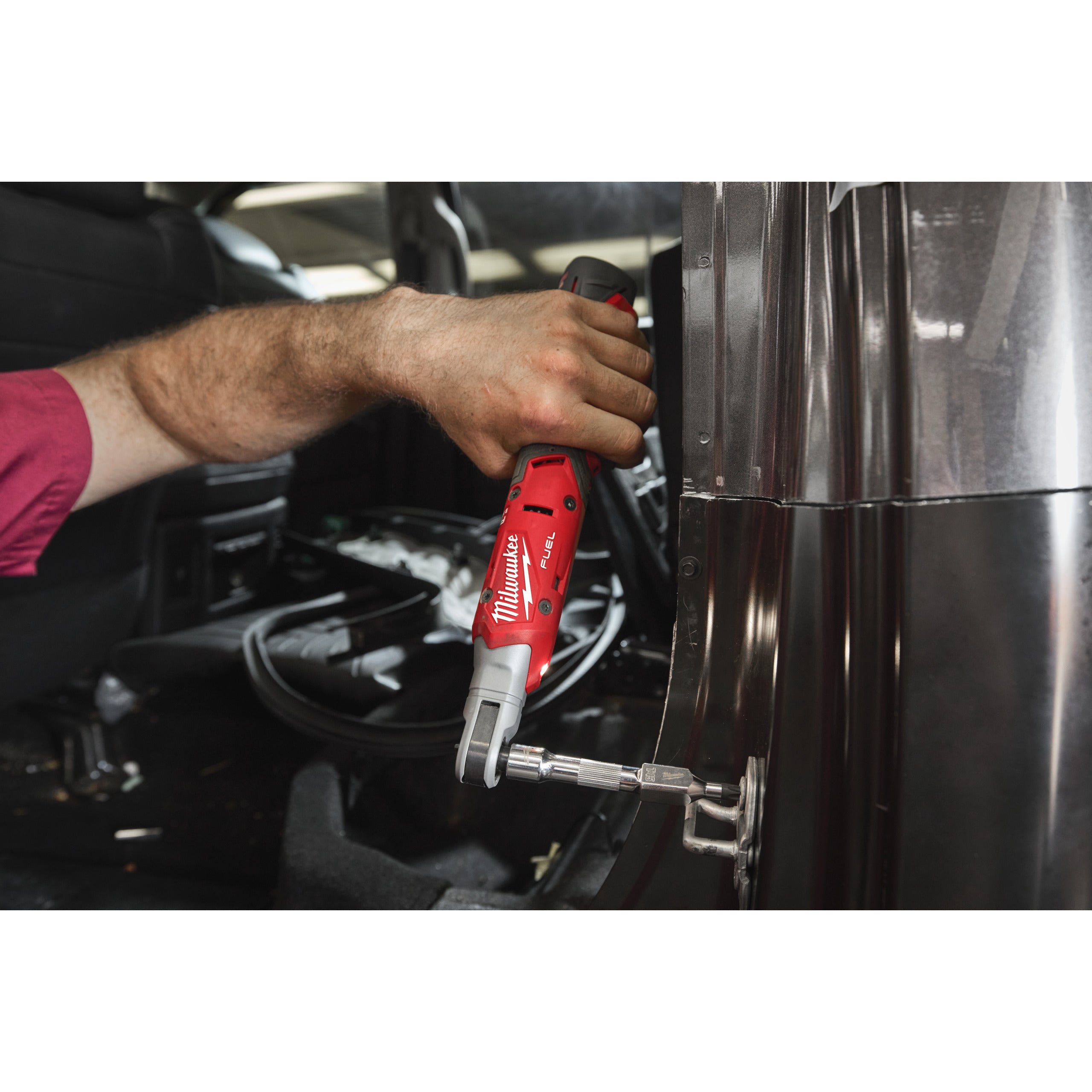 Antrenor cu clichet Milwaukee M12 FIR38G2-0 FUEL™ ⅜″, cod 4933498936
