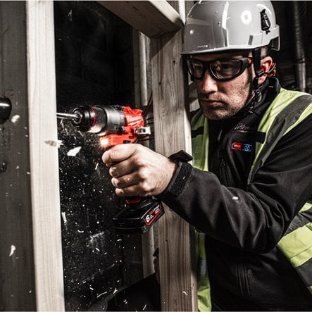 Mașină de găurit/înșurubat Milwaukee M12FPD2-602X, cu percuție M12 FUEL™ subcompactă, 2 x acumulator M12 B6, 1 x încărcător C12 C, 1 x cutie HD, cod 4933479870