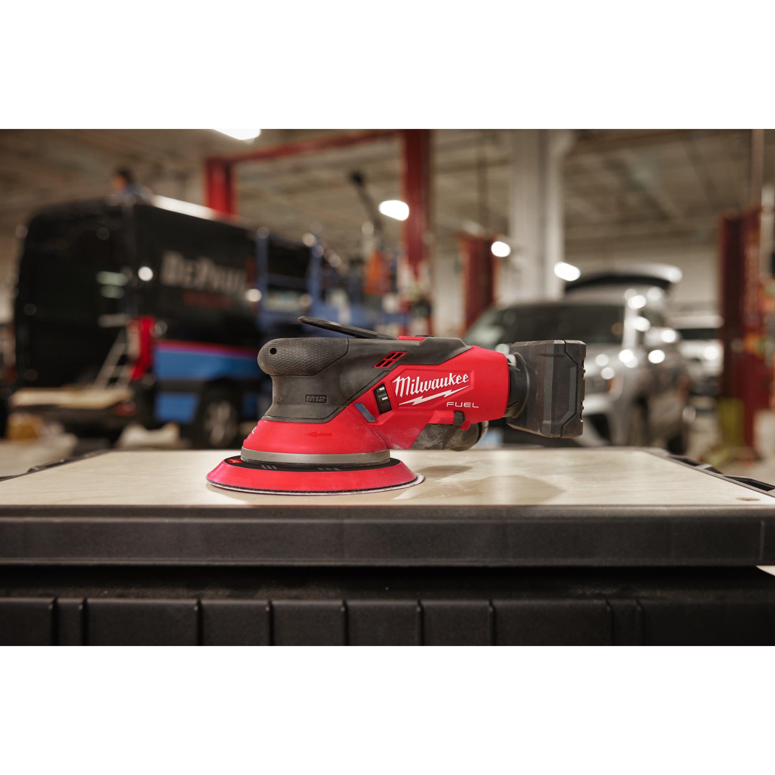 Șlefuitor orbital Milwaukee M12 FROS2.5-502X FUEL™ 150 mm cu orbită de 2.5 mm, cod 4933493648
