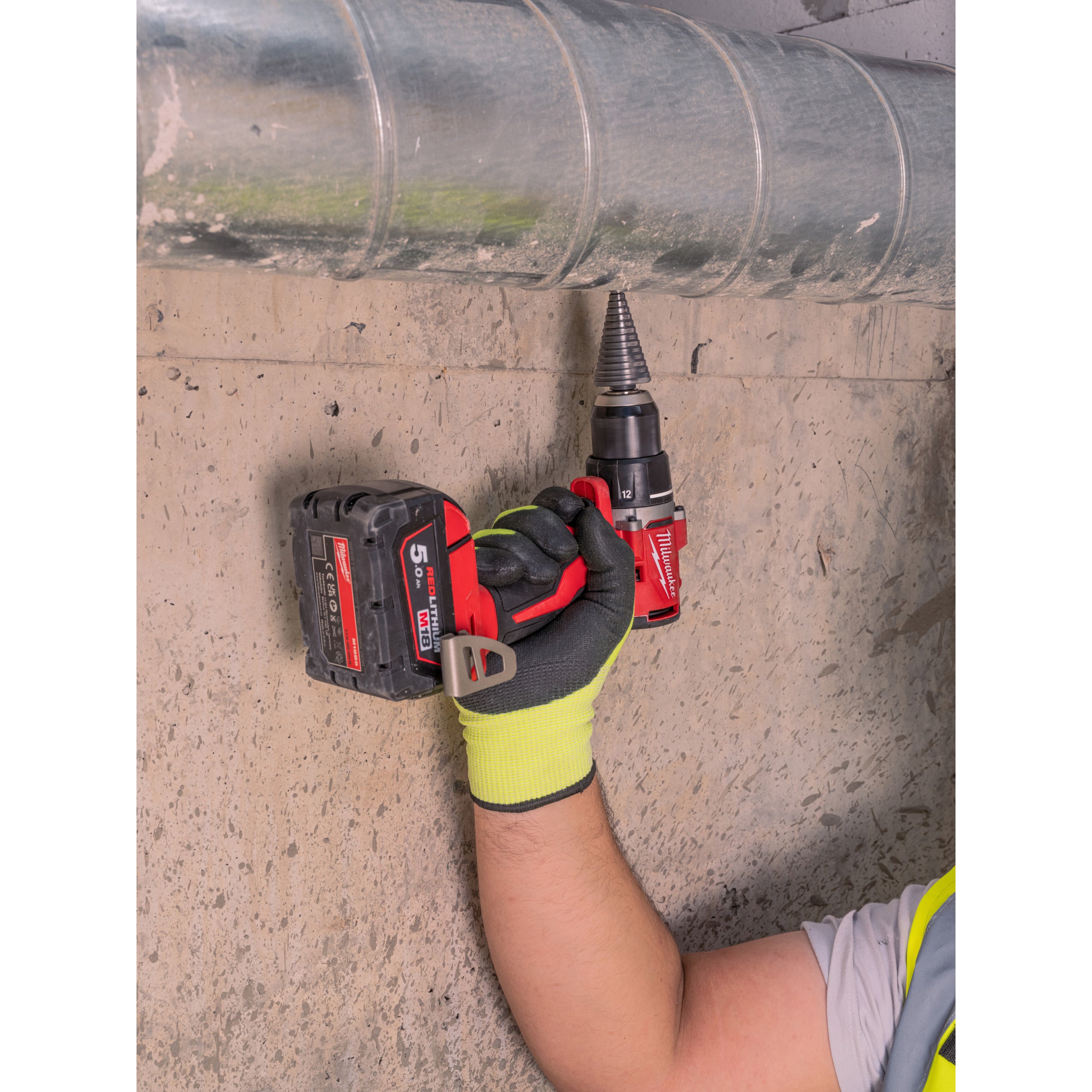 Mașină de găurit, compactă, cu motor fără perii Milwaukee M18 BLDDRC-0X, cod 4933492832