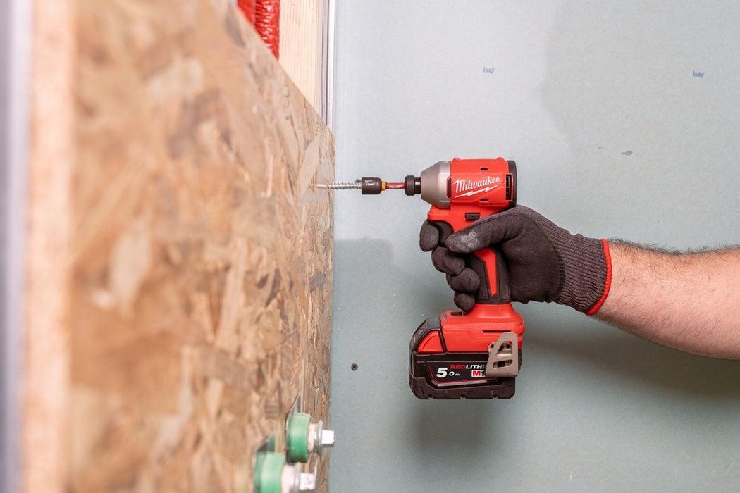 Mașină de înșurubat compactă cu impact, fără perii¼″ Hex, M18 BLIDRC-0,Milwaukee,fără acumulator, fără încărcător, fără cutie, cod 4933492839 - BIG STORE (Dynamic Tools SRL)