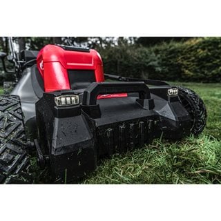Mașină de gazon pe acumulatori auto-propulsată Milwaukee M18 F2LM53-122, 53 CM FUEL™, 2 x acumulator FORGE™ M18 FB12, 1 x încărcător rapid cu 2 porturi M18 DBSC, cod 4933499213