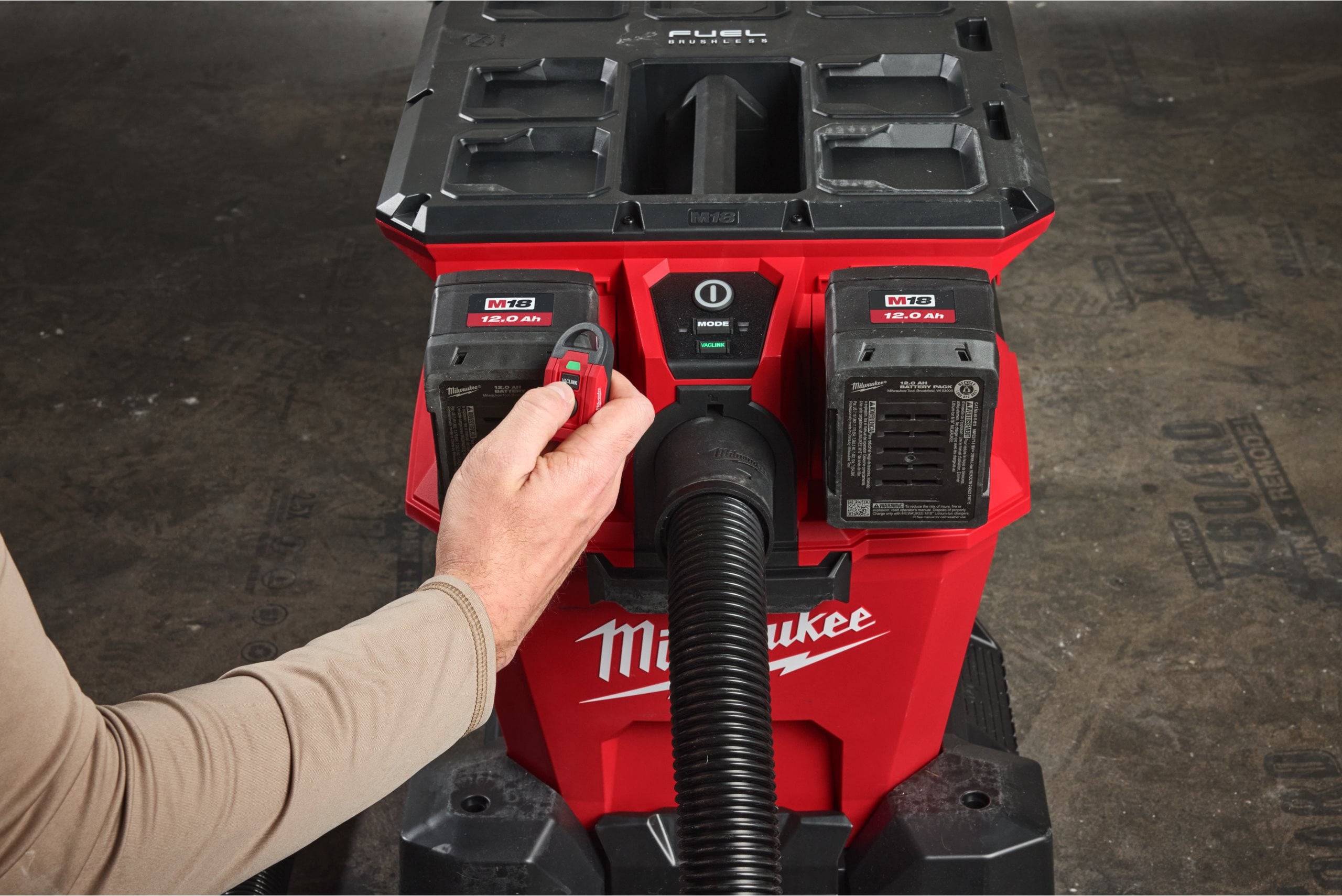 Aspirator Milwaukee M18™ F2VC23LG2-0 FUEL™ PACKOUT™ NEXUS 23L clasa L, cod 4933500140