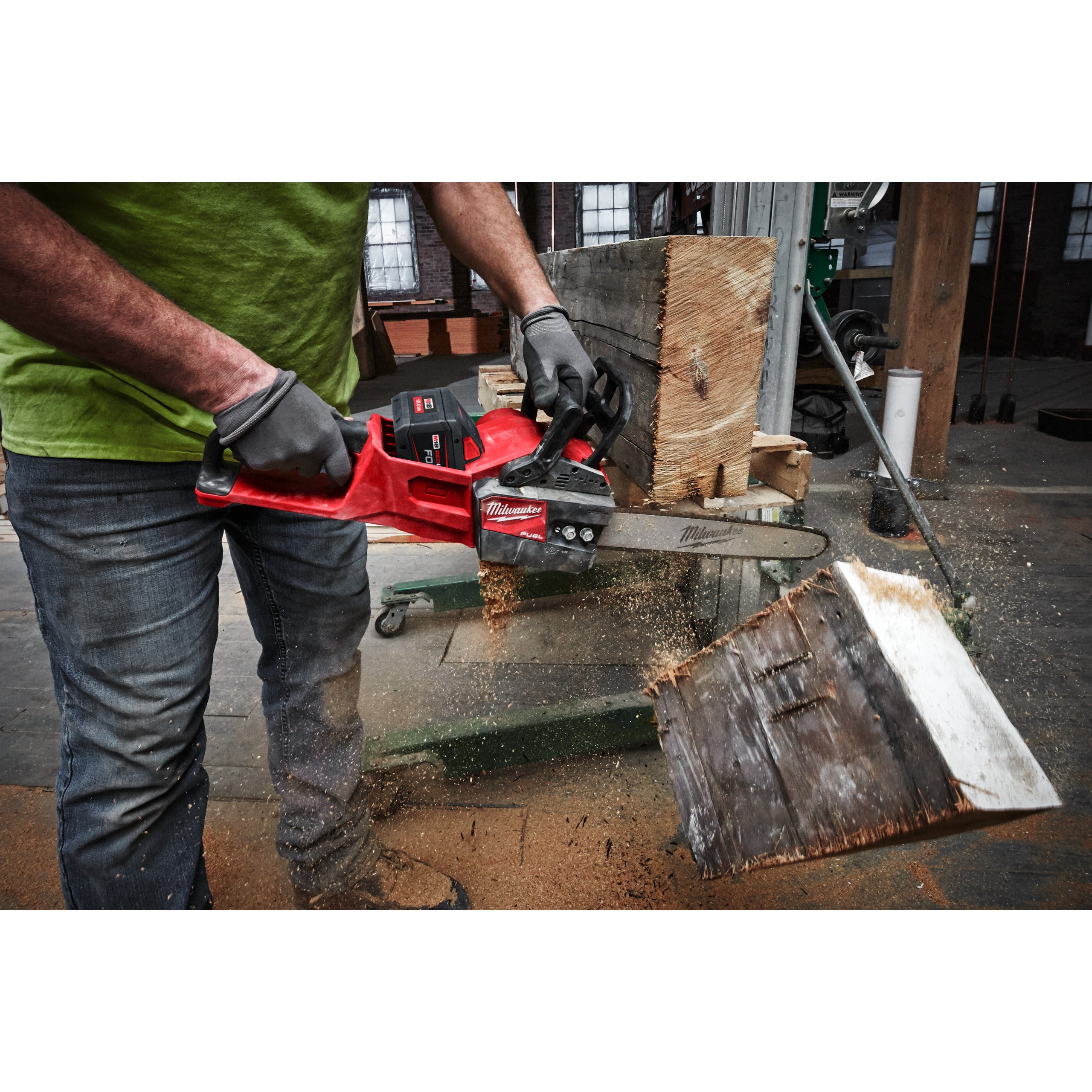 Fierăstrău cu lanț 35 cm Milwaukee M18 FCHS35-122 FUEL™, cod 4933499223