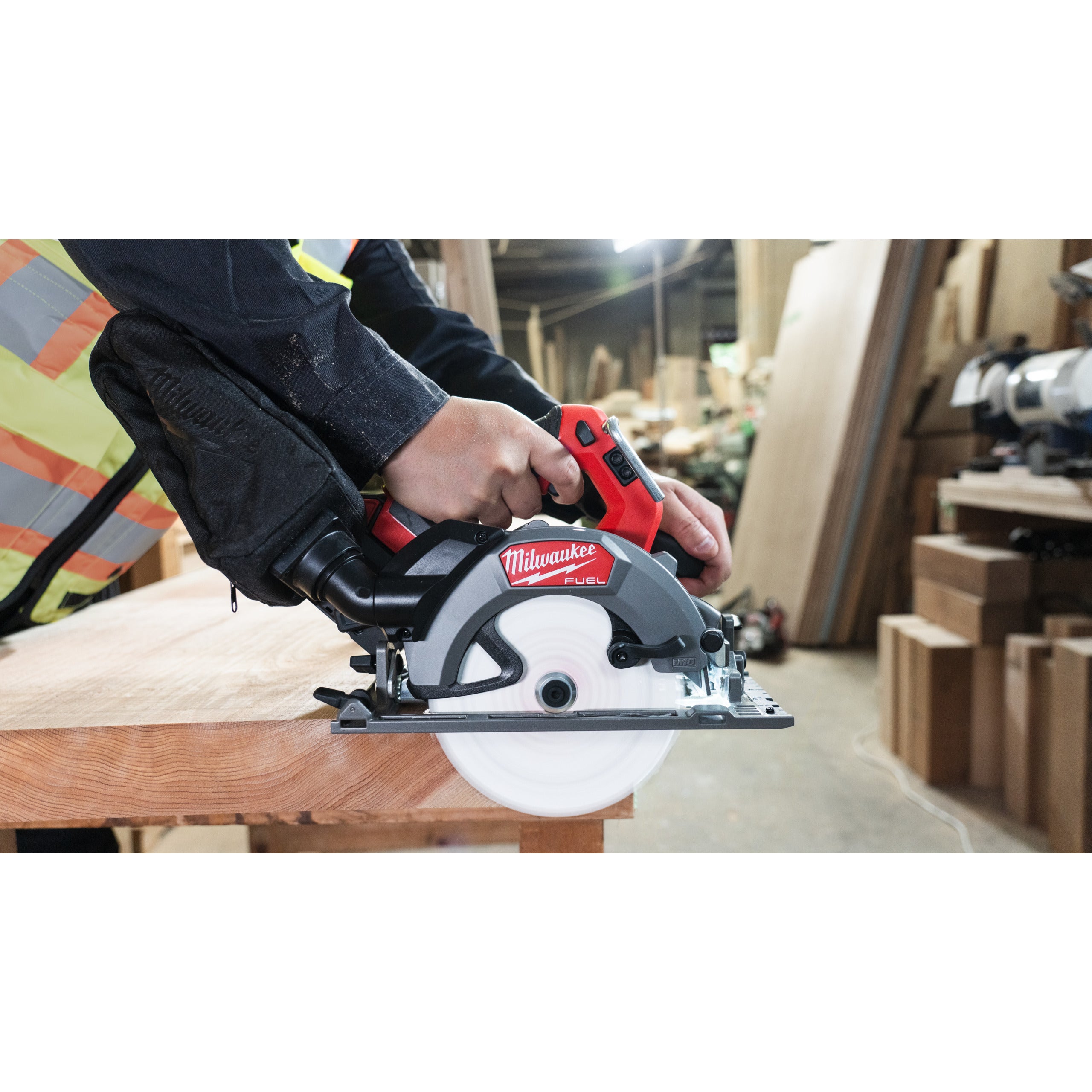 Fierăstrău circular Milwaukee M18 FCSDC165-0 FUEL™ 165 mm, cod 4933500002