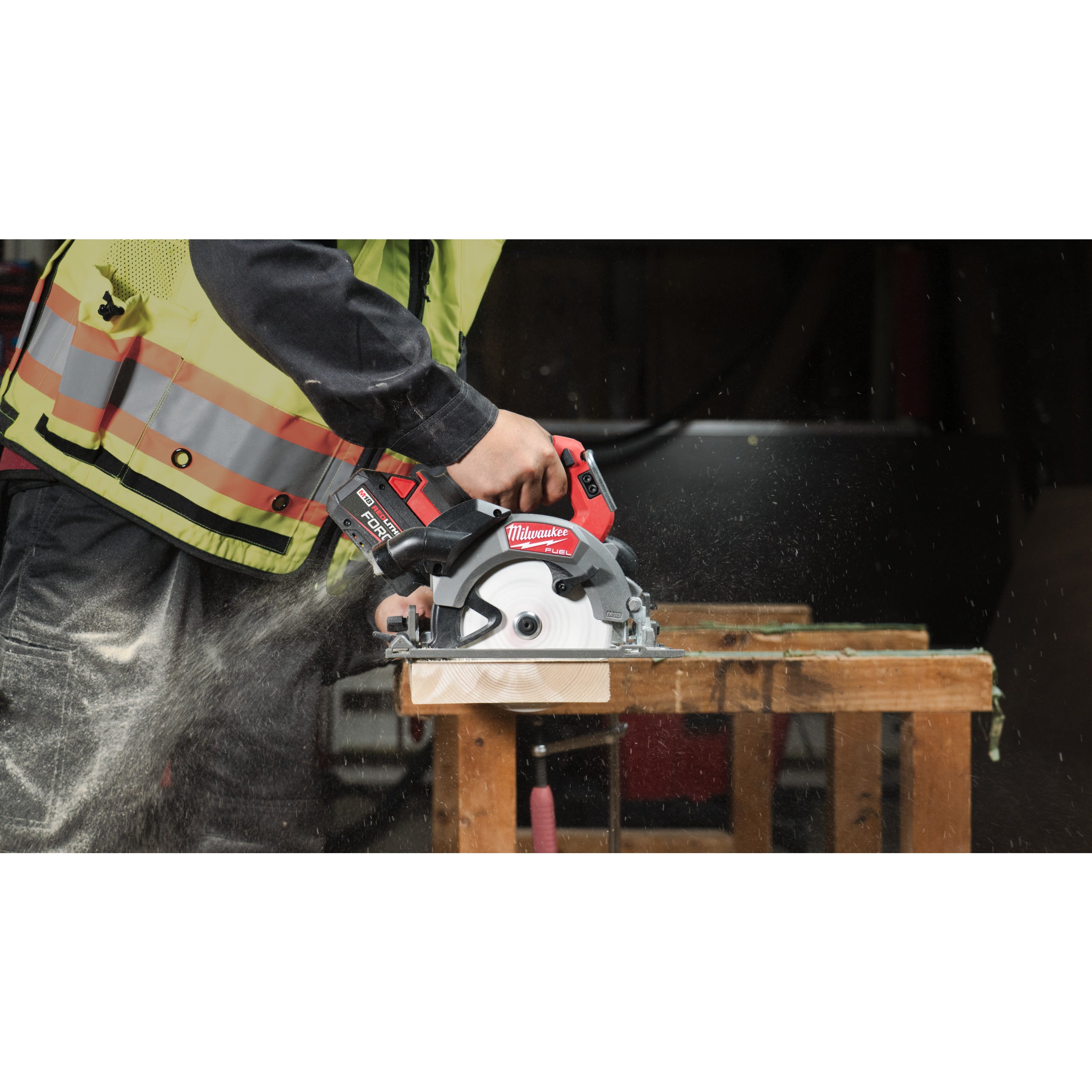 Fierăstrău circular Milwaukee M18 FCSDC165-0 FUEL™ 165 mm, cod 4933500002