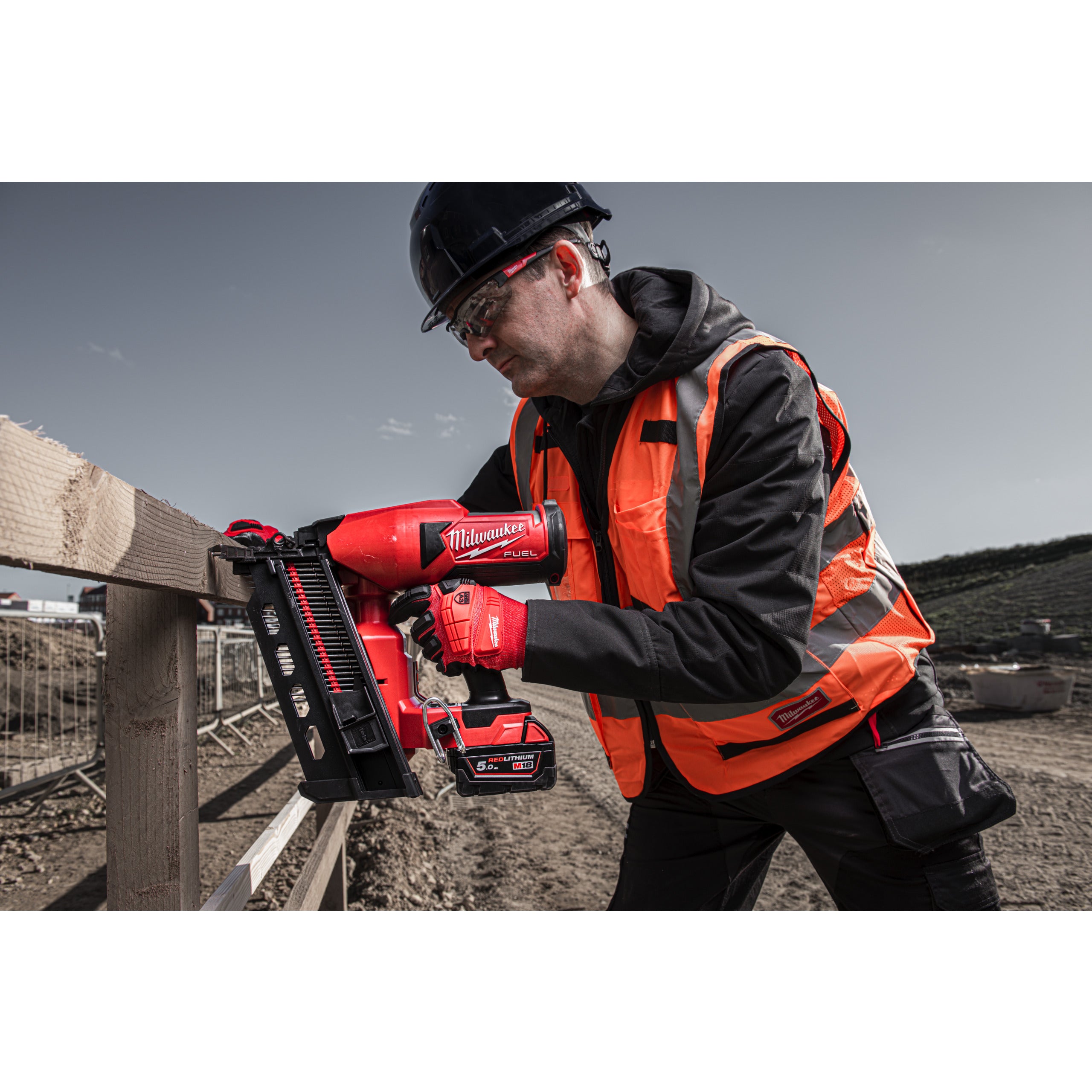 Pistol cuie Milwaukee M18 FDN-0C FUEL™ tip duplex, cod 4933493600