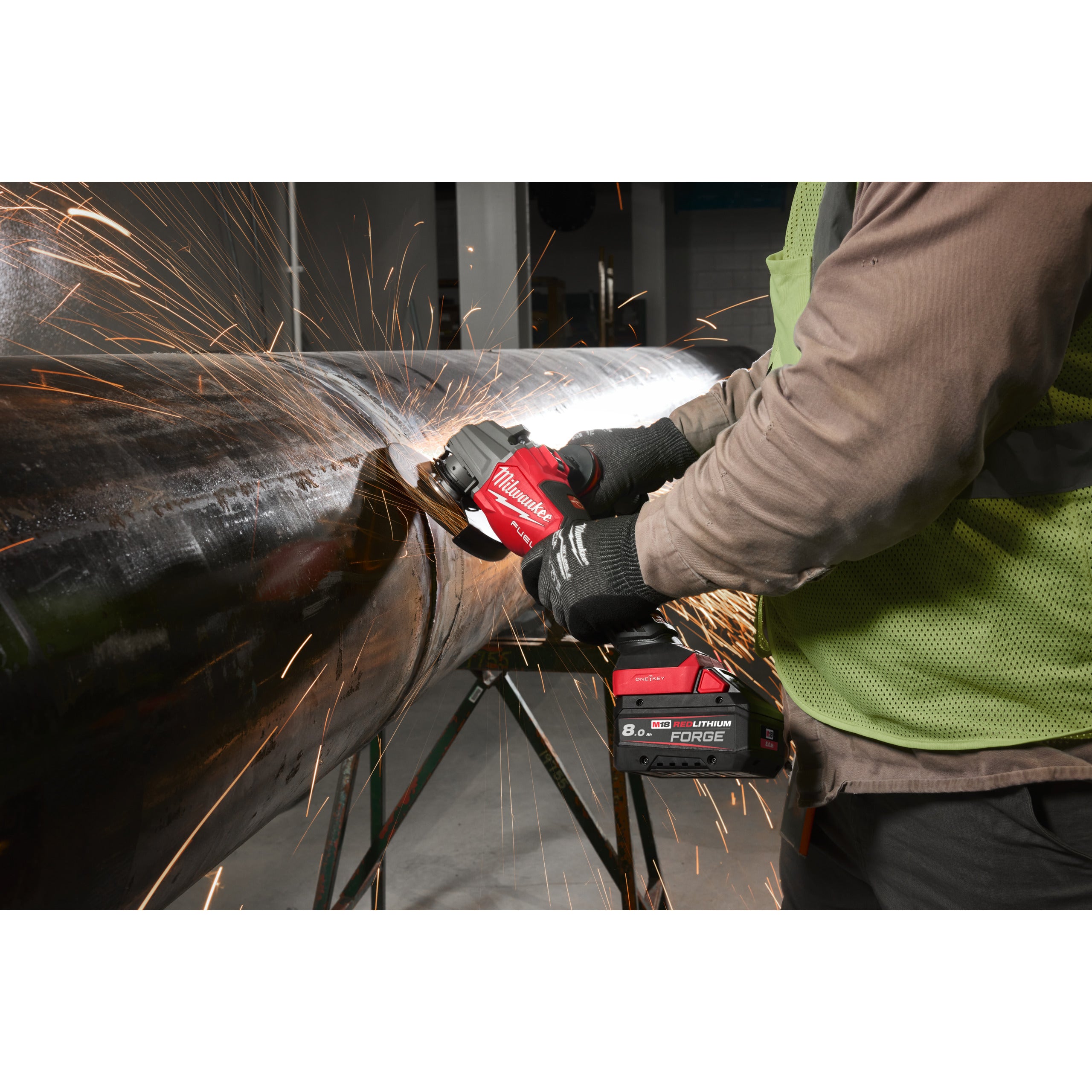 Polizor unghiular de înaltă performanță, 125 mm cu frânare, comutator lateral și ONE-KEY™ Milwaukee M18 FHSAGSVO125X-0X FUEL™, cod 4933500036