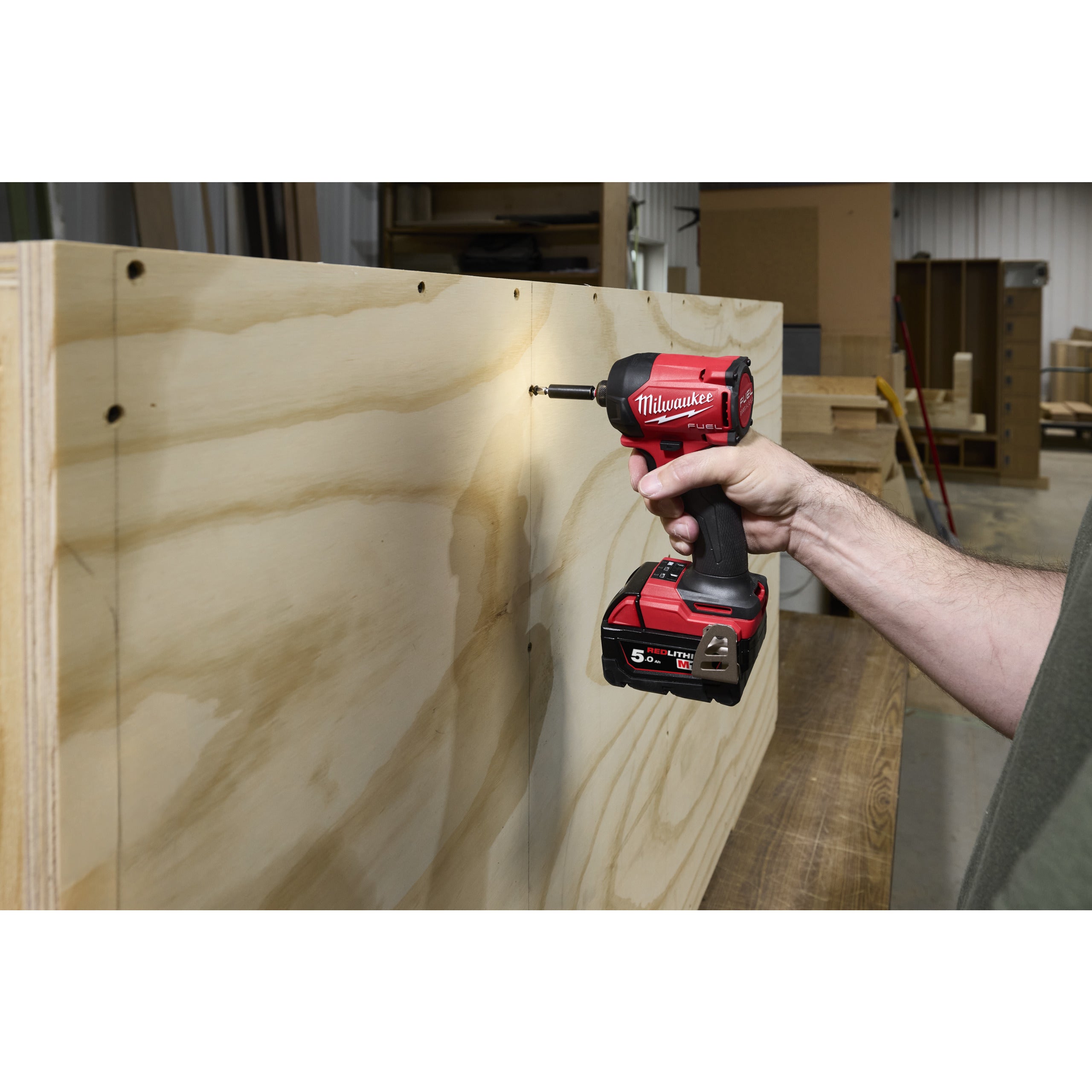 Mașină de înșurubat hidraulică cu impact ¼″ Hex Milwaukee M18 FIDRQ-0 FUEL™ SURGE™, cod 4933498911