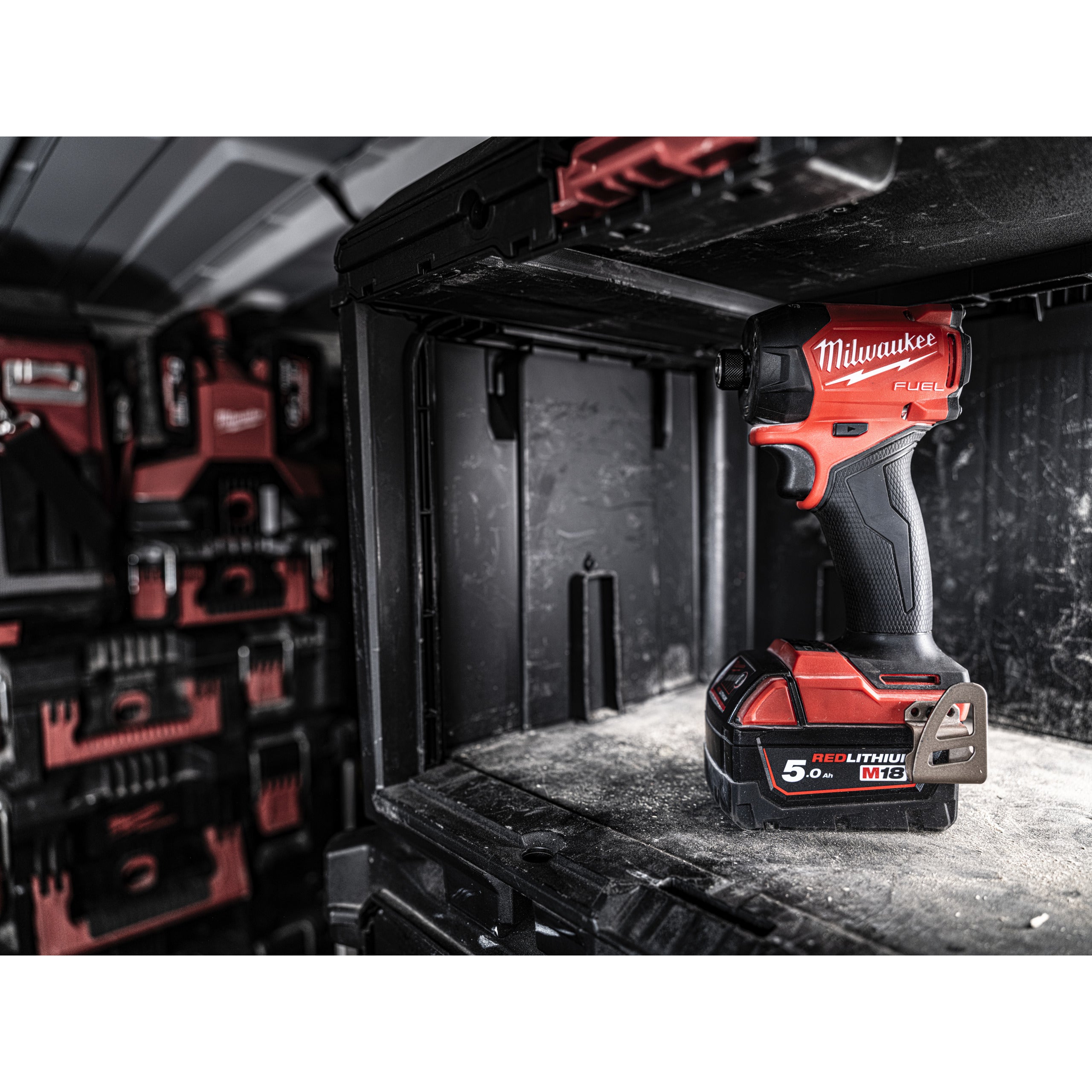 Mașină de înșurubat hidraulică cu impact ¼″ Hex Milwaukee M18 FIDRQ-0X FUEL™ SURGE™, cod 4933498910