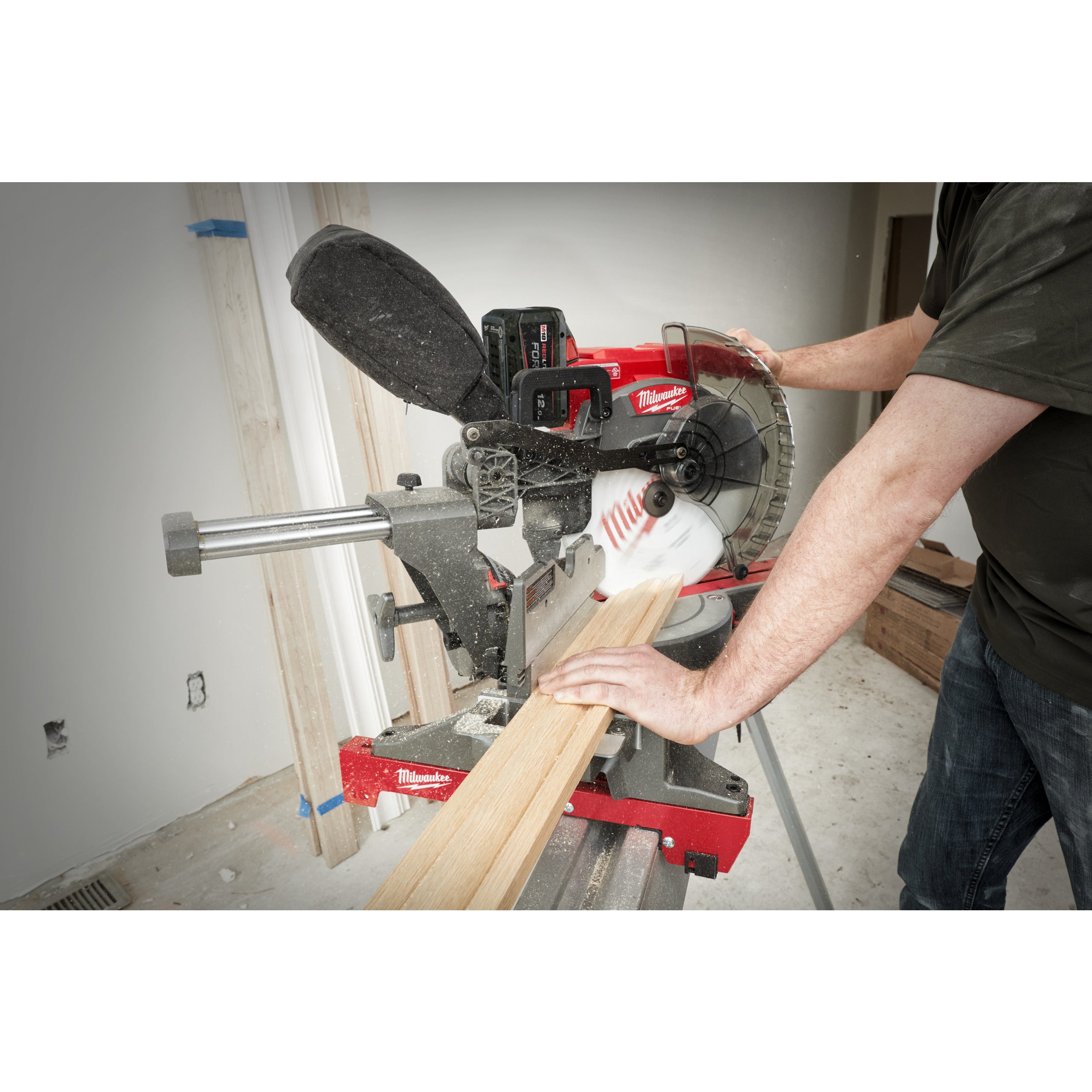 Fierăstrău circular staționar 305 mm Milwaukee M18 FMS305-121 ONE-KEY™, cod 4933499181