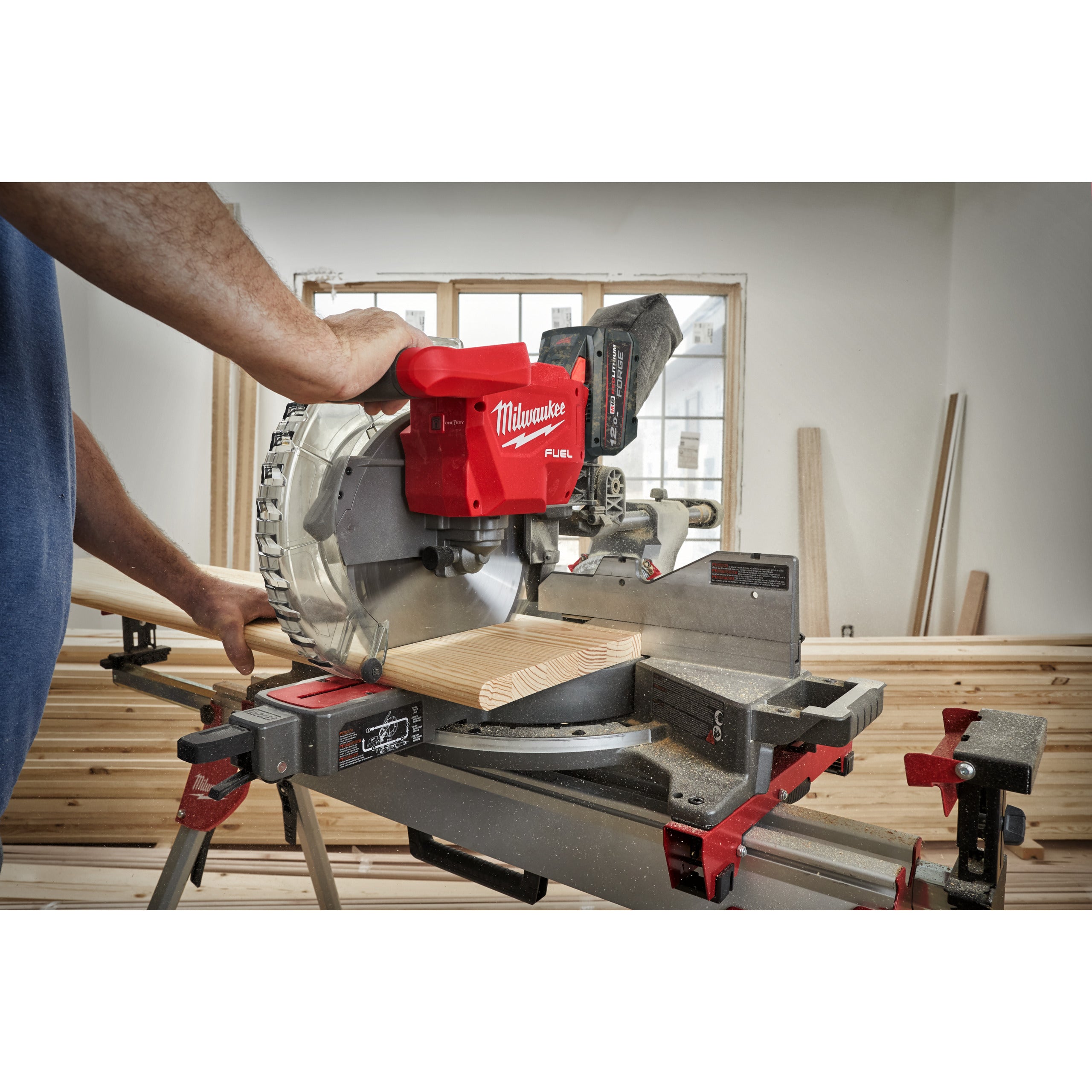 Fierăstrău circular staționar 305 mm Milwaukee M18 FMS305-121 ONE-KEY™, cod 4933499181
