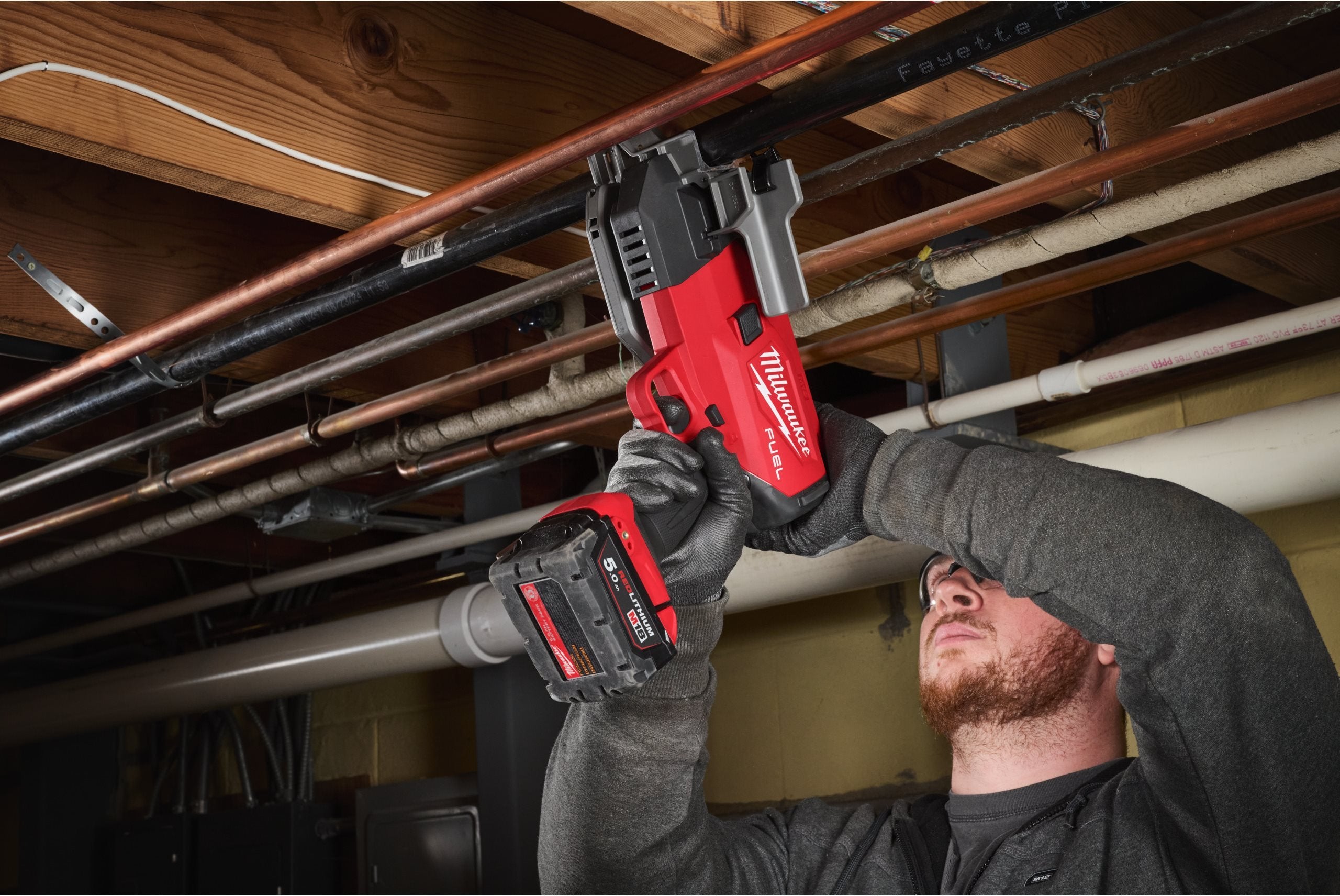 Tăietor de țeavă de oțel Milwaukee M18™ FPCS-502X FUEL™, 1 x lamă de tăiere FPCSB, 2 x acumulator M18 B5, 1 x încărcător M12-18 FC, 1 x cutie HD, cod 4933498915
