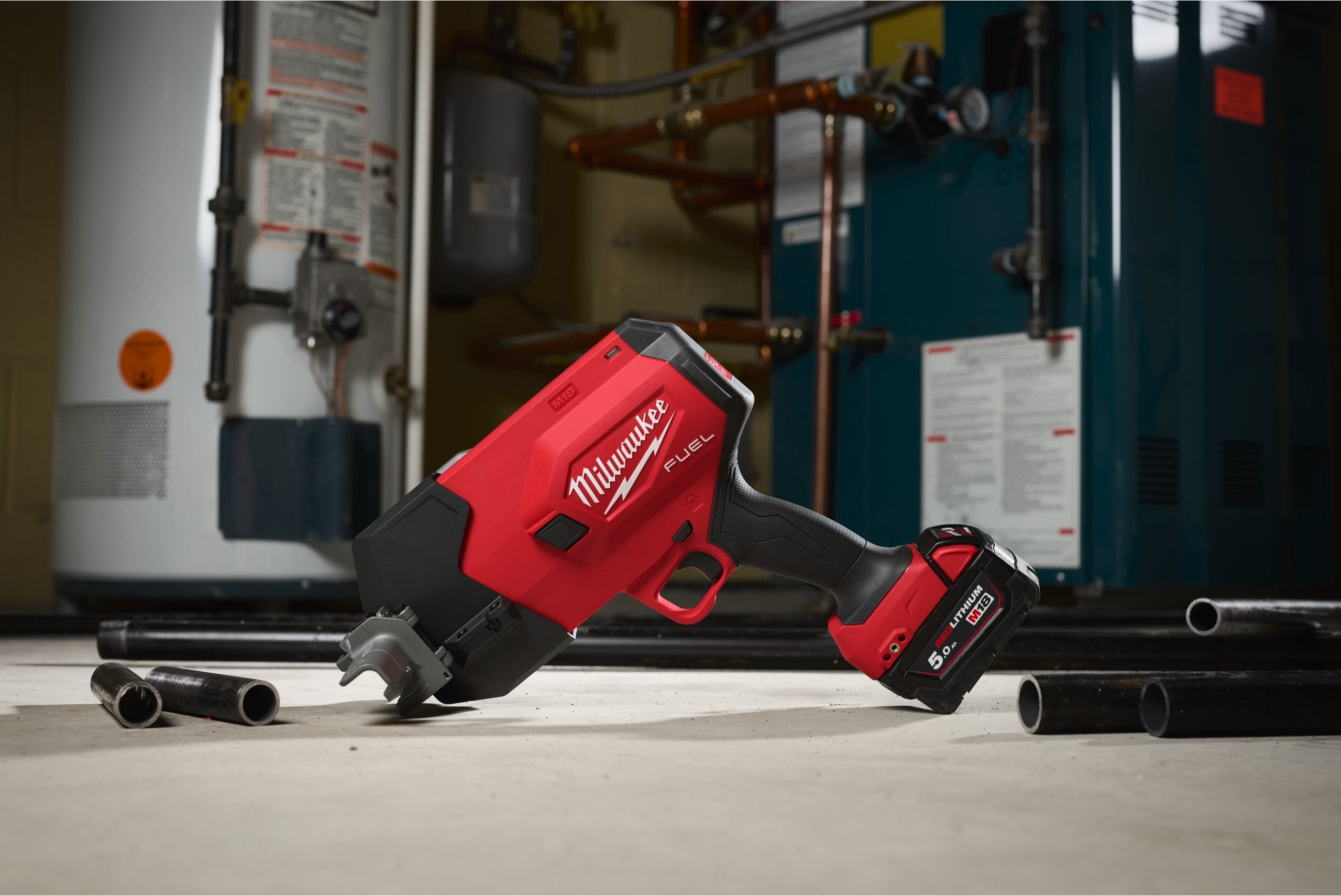 Tăietor de țeavă de oțel Milwaukee M18™ FPCS-502X FUEL™, 1 x lamă de tăiere FPCSB, 2 x acumulator M18 B5, 1 x încărcător M12-18 FC, 1 x cutie HD, cod 4933498915