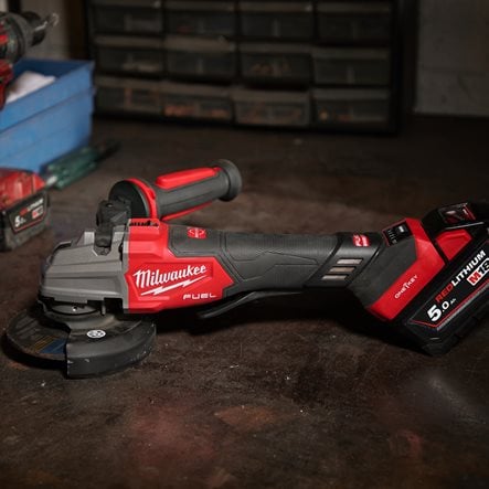 Polizor unghiular M18 FSAGSVO125X-502X 125 mm cu viteză variabilă, M18 FUEL™ ONE-KEY™ Milwaukee, 2 x M18B5 acumulator, 1 x M12-M18 FC încărcător, în cutie HD, cod 4933493553 + CADOU: 10 x disc pentru metal 4932451487 - BIG STORE (Dynamic Tools SRL)