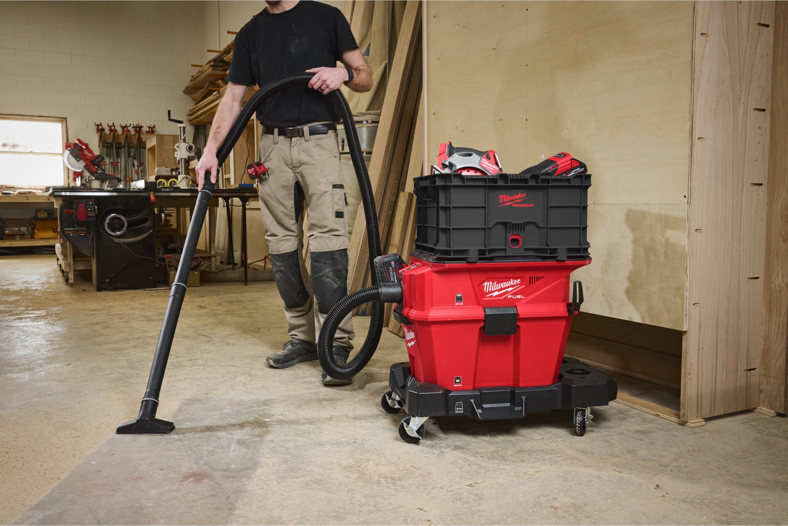Aspirator Milwaukee M18 FVC23L-0 FUEL™ PACKOUT™ NEXUS 23L CLASA L, cod 4933500141