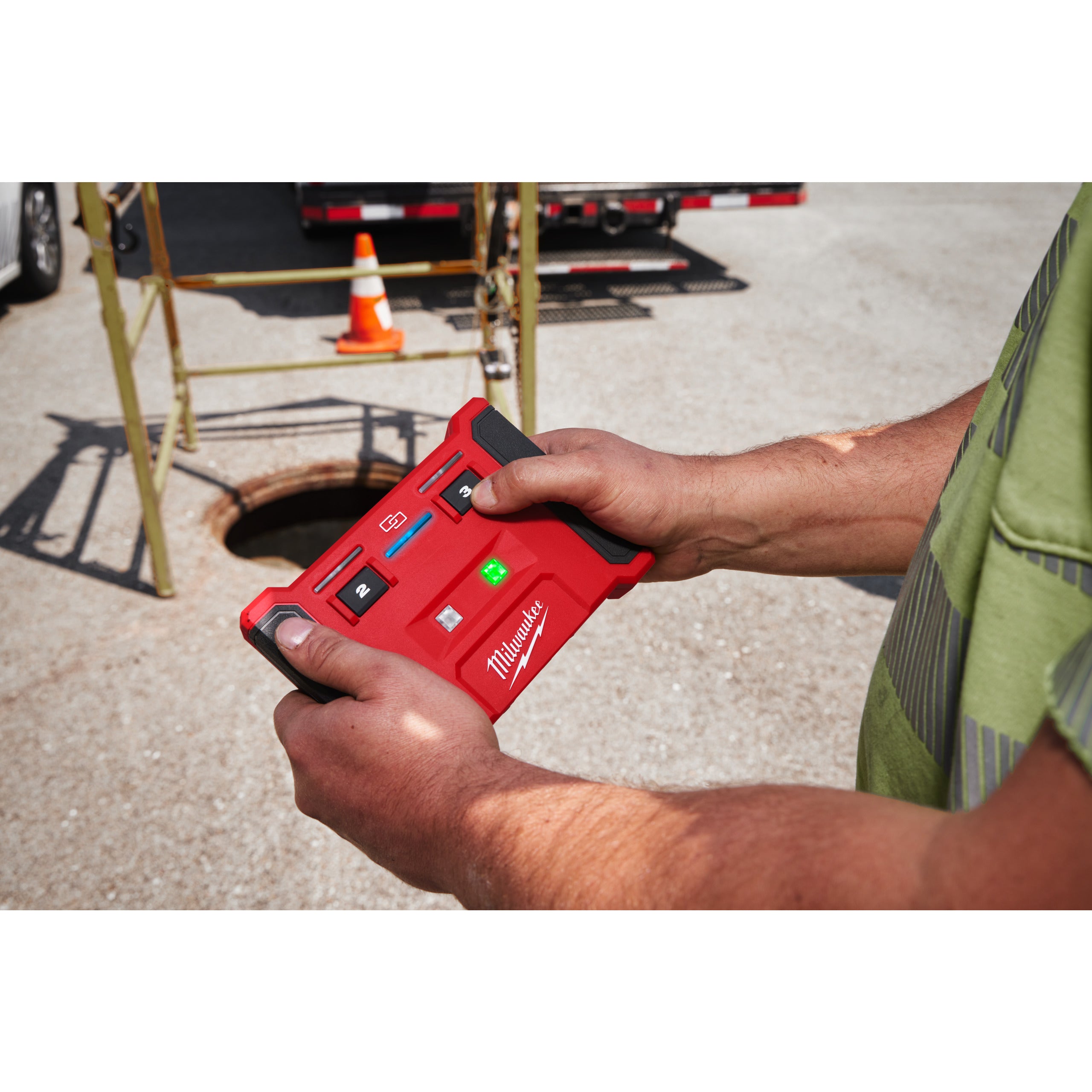 Tăietor hidraulic pentru cabluri Milwaukee M18 HSFC125R-802C FORCE LOGIC™ 125 mm, cod 4933499331