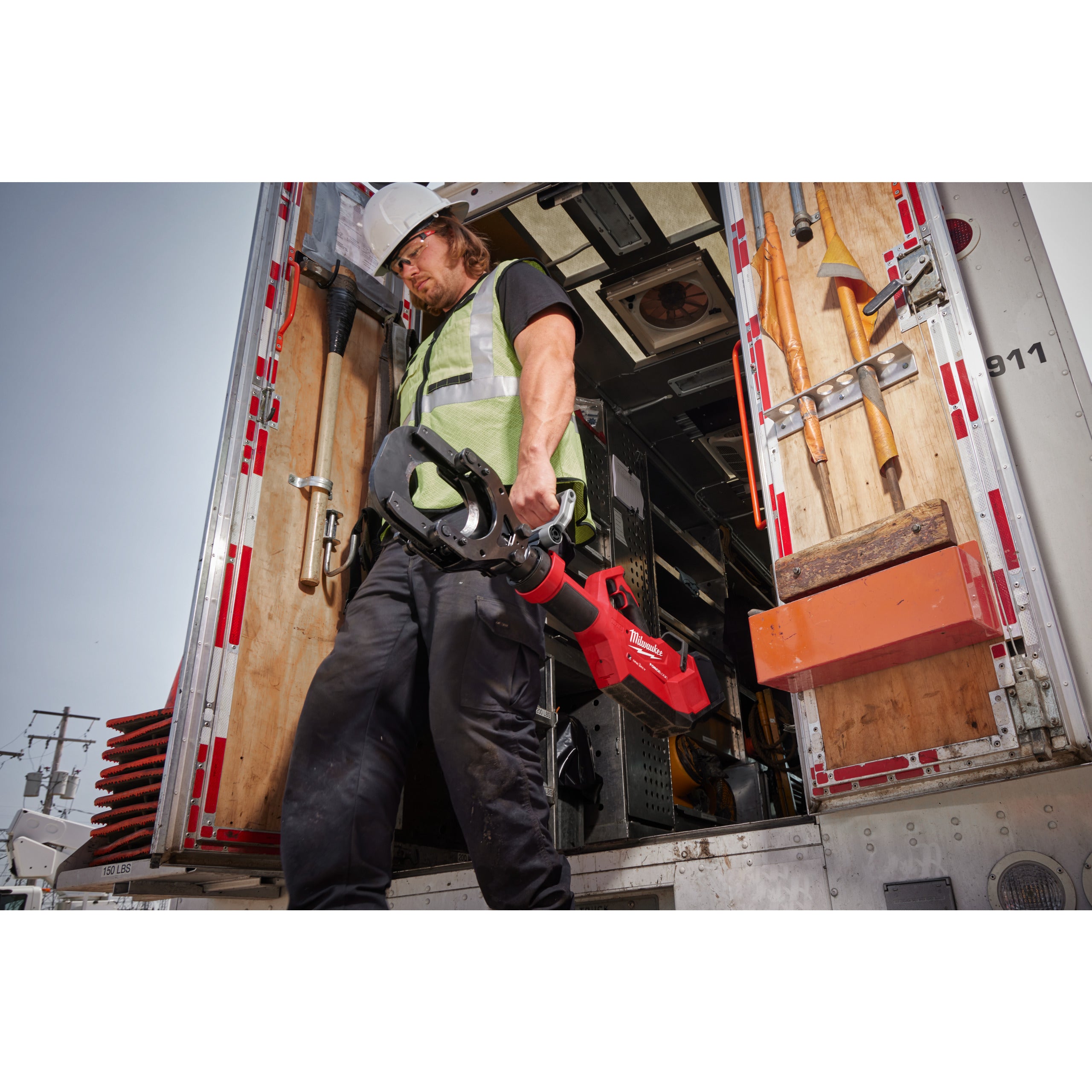 Tăietor hidraulic pentru cabluri Milwaukee M18 HSFC125R-802C FORCE LOGIC™ 125 mm, cod 4933499331