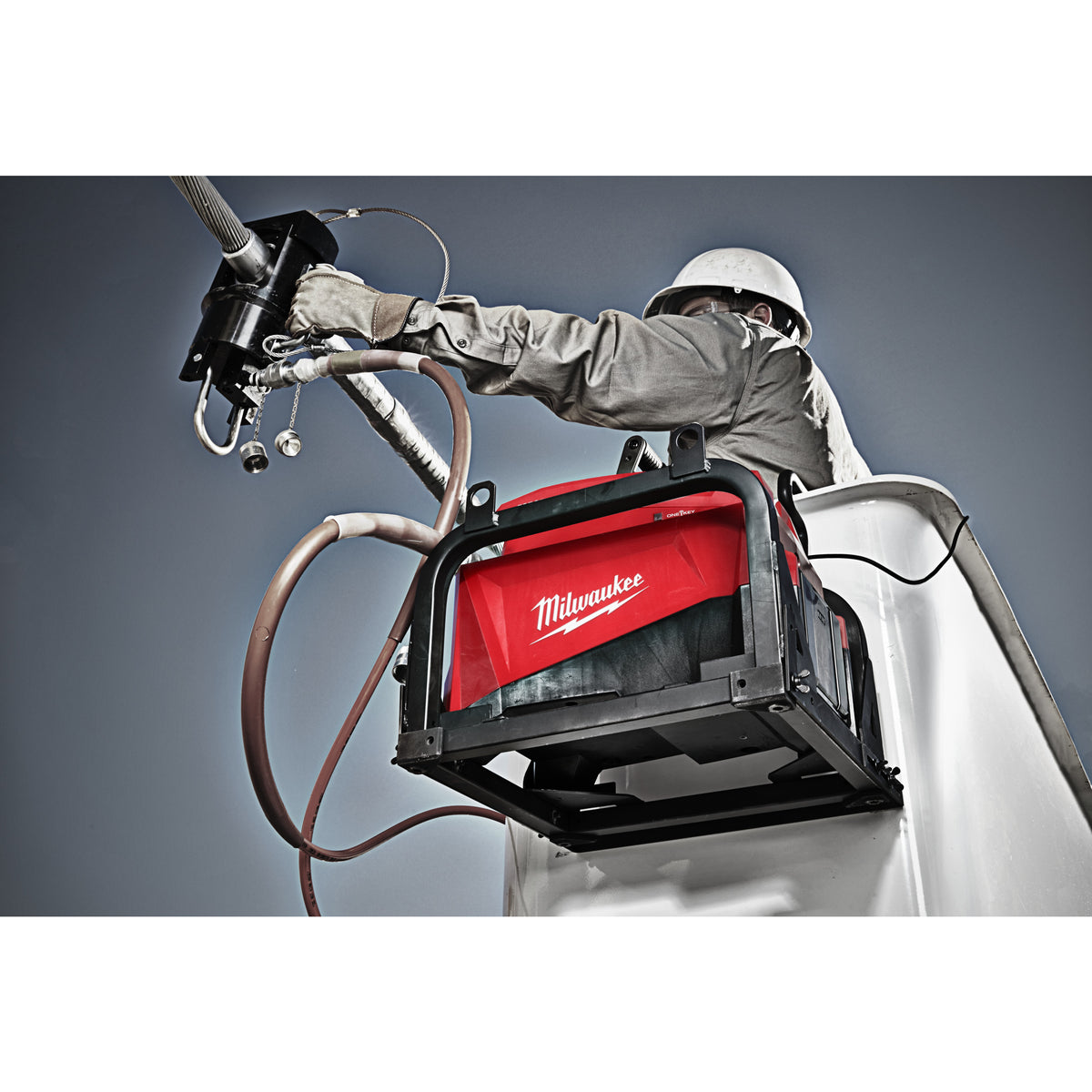 Pompă hidraulică utilitară Milwaukee M18 HUP700-121, cod 4933499335