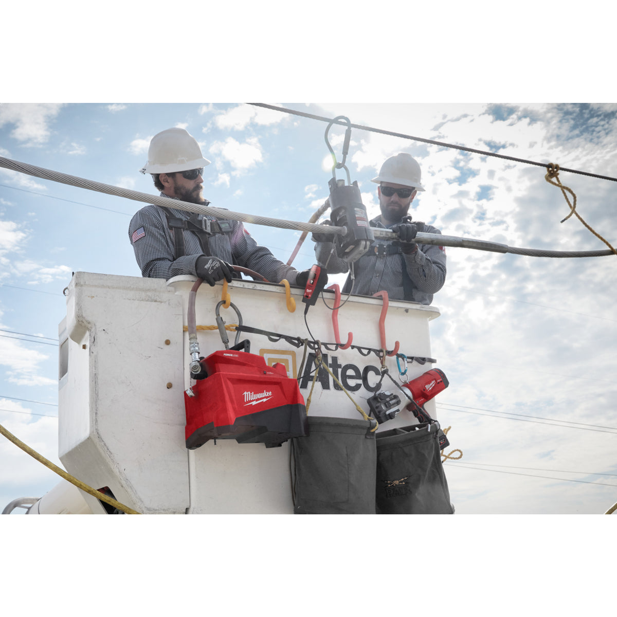 Pompă hidraulică utilitară Milwaukee M18 HUP700-121, cod 4933499335